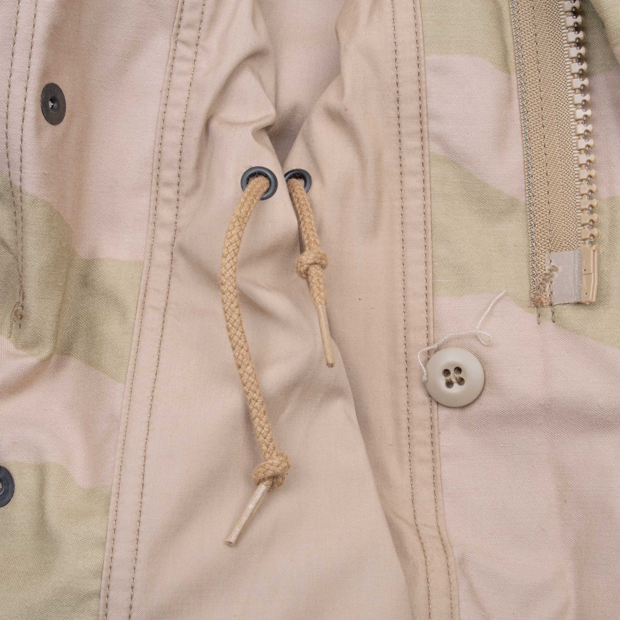 Vintage 1989 US Army M65 Field Jacket - Desert Camo, Large Regular, Deadstock NOS | Military Surplus Outerwear for Outdoor Adventures & Vintage Fashion