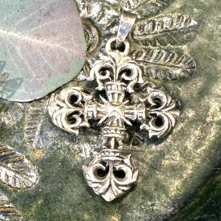 Vintage Sterling Silver Baroque Style Holy Cross Pendant - Religious Jewelry for Women & Men - Perfect for Church, Gifts & Everyday Wear