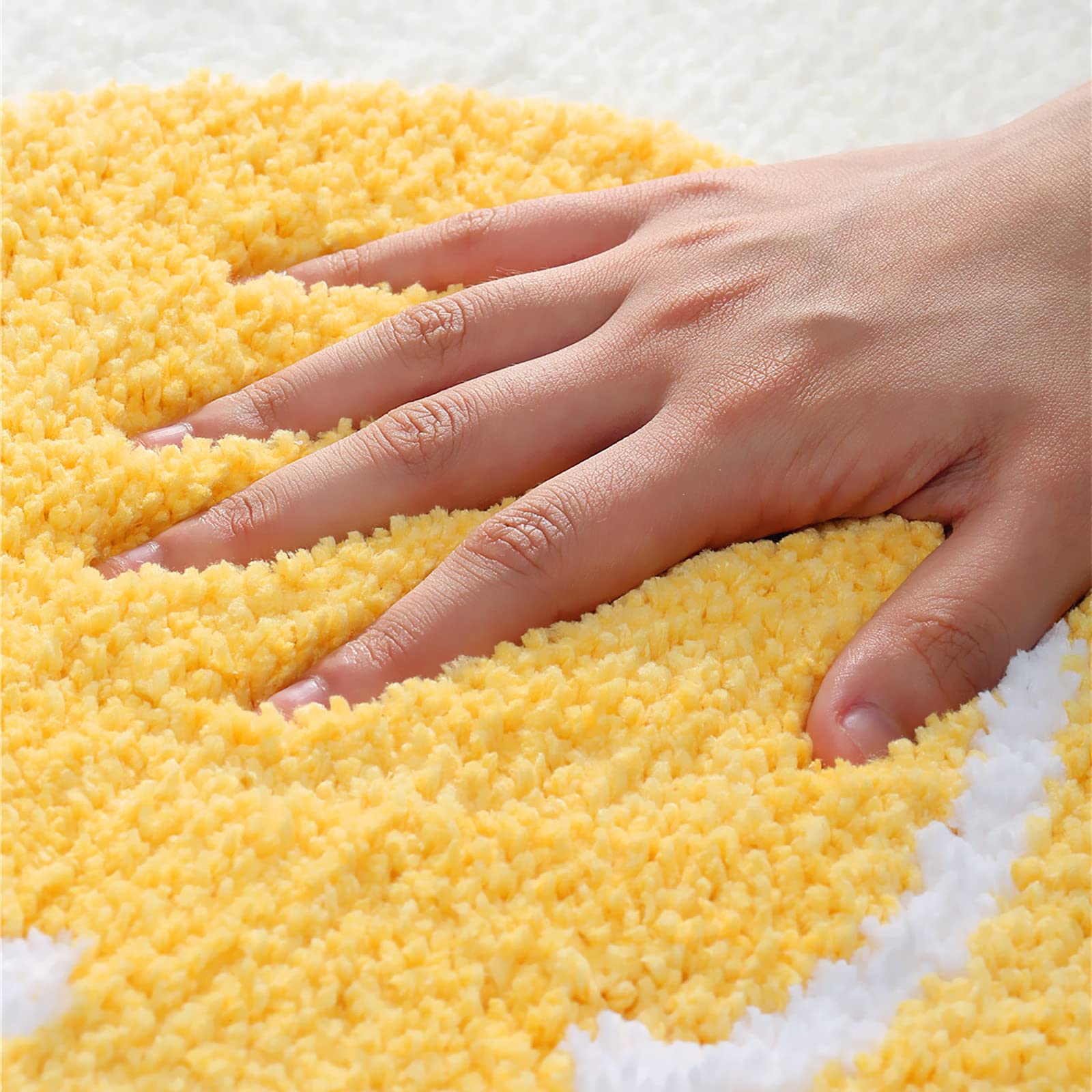 UKELER Soft Non-Slip Egg Shaped Bath Mat 29.5