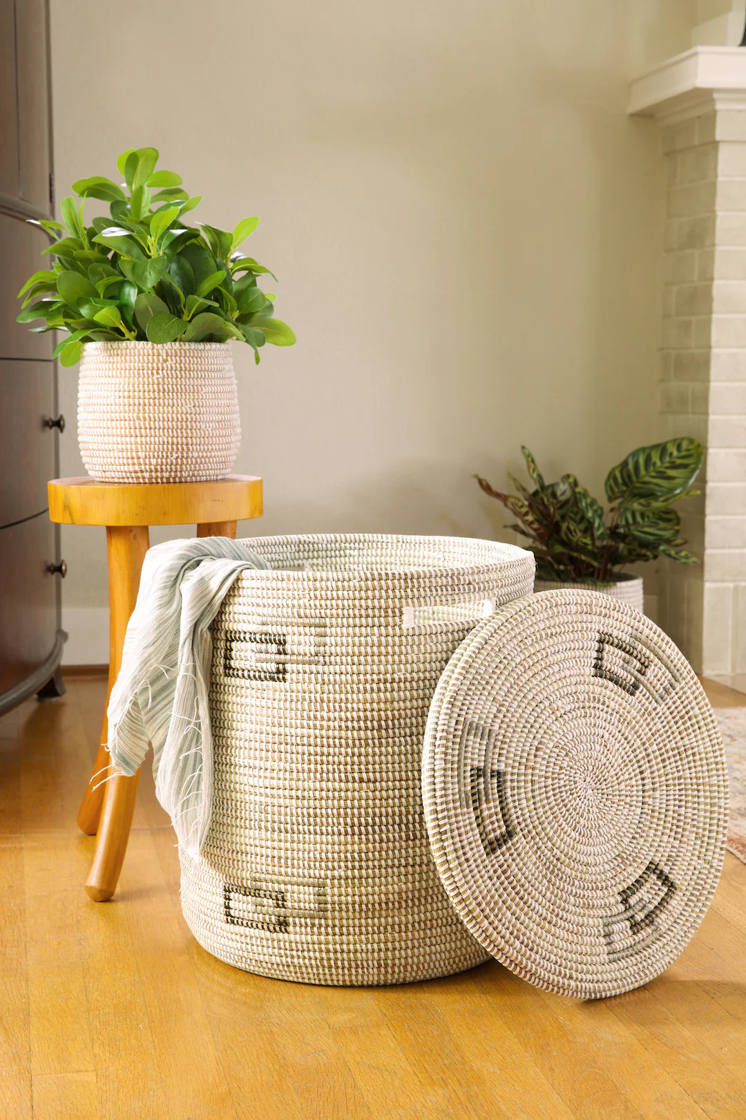 Perfect Match Flat Lid Storage Basket - Organize Home & Office Supplies - Ideal for Kitchen, Bathroom, and Closet Storage