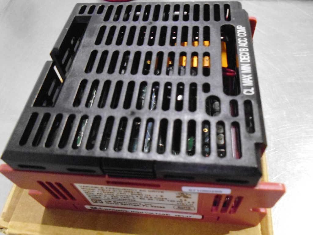 KB ELECTRONICS 9581 0.1 HP Variable Frequency Drive, 230V AC 3-Phase Output, 115/230V AC 1-Phase Input, KBVF-21D - Perfect for Industrial Automation & Motor Speed Control
