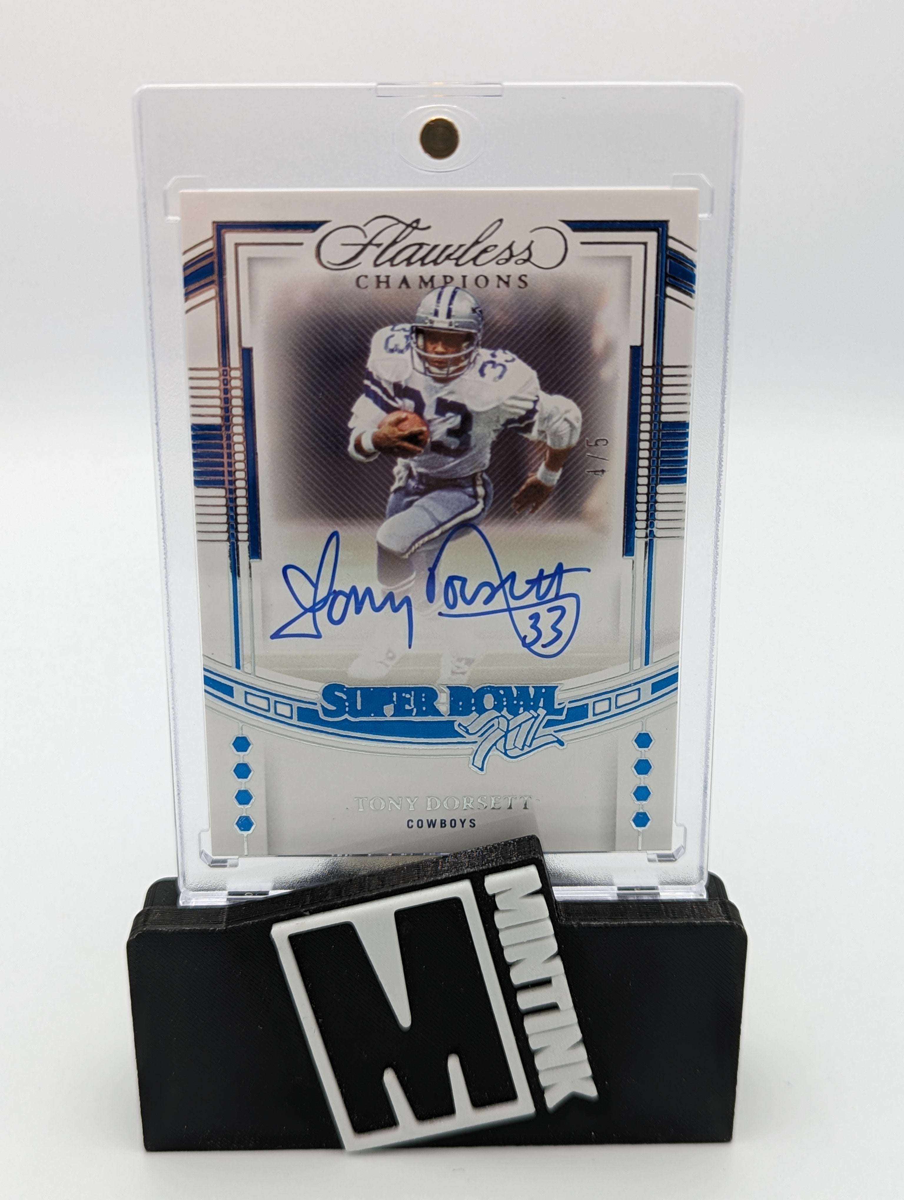2022 Panini Flawless Champions Tony Dorsett Super Bowl XII Autograph 4/5 #IX TD - Rare Football Collectible for Sports Memorabilia & Fan Display