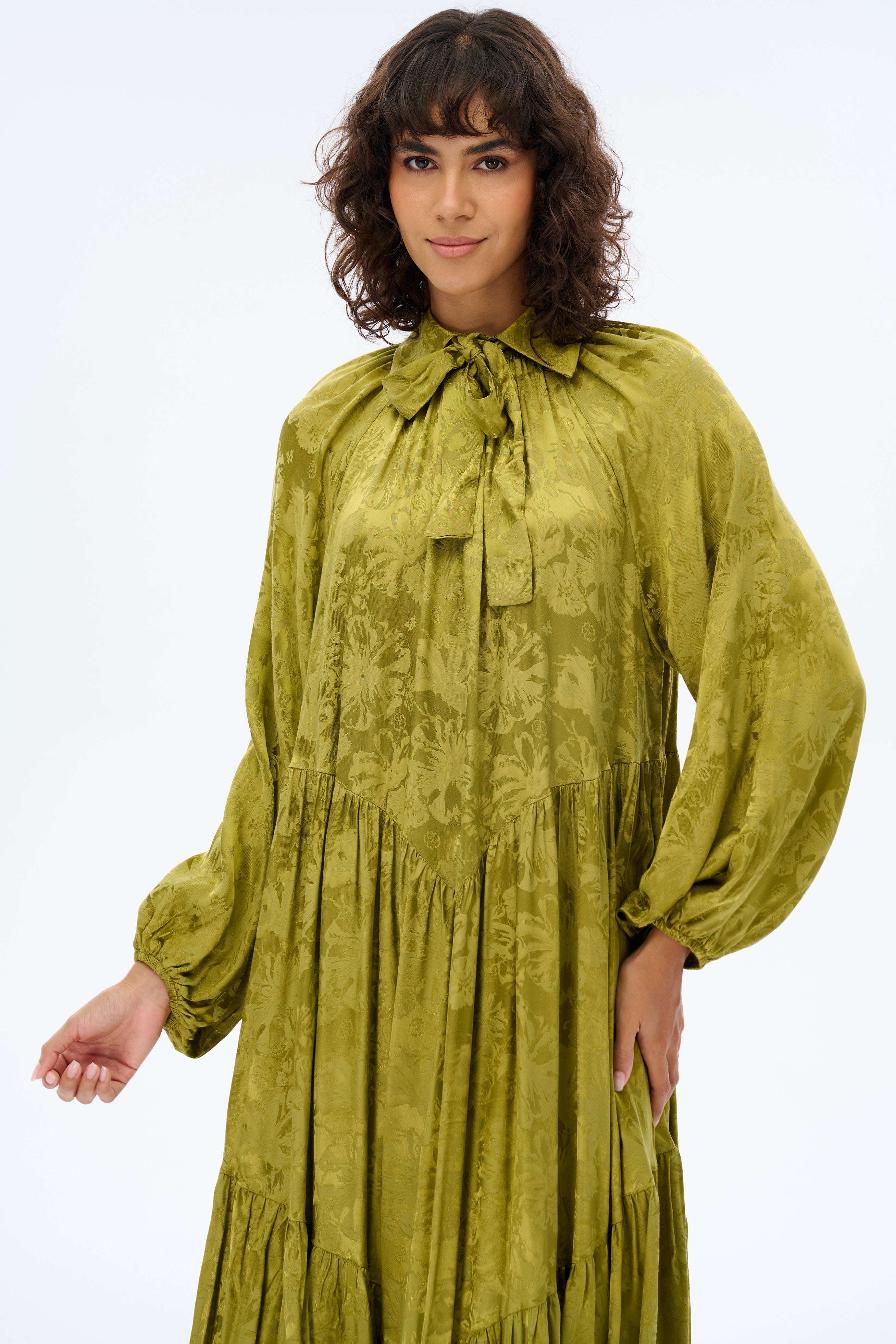 Oversized Baby Collar Dress for Women - Elegant & Comfortable Flowy Maxi Dress for Casual Wear, Date Night & Special Occasions