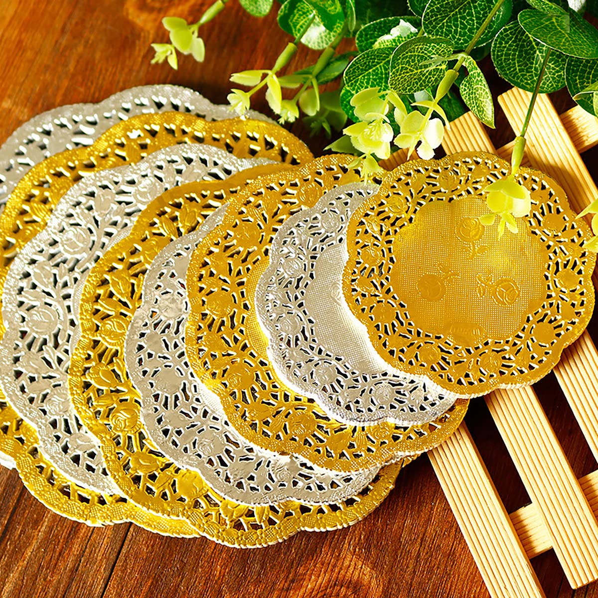 100 Pcs 5.5 Inch Disposable Round Lace Paper Doilies - Elegant Silver Cake & Dessert Liners for Party, Wedding, Tea Time Table Decor - Perfect for Birthday Celebrations, Bridal Showers and Afternoon Tea Settings