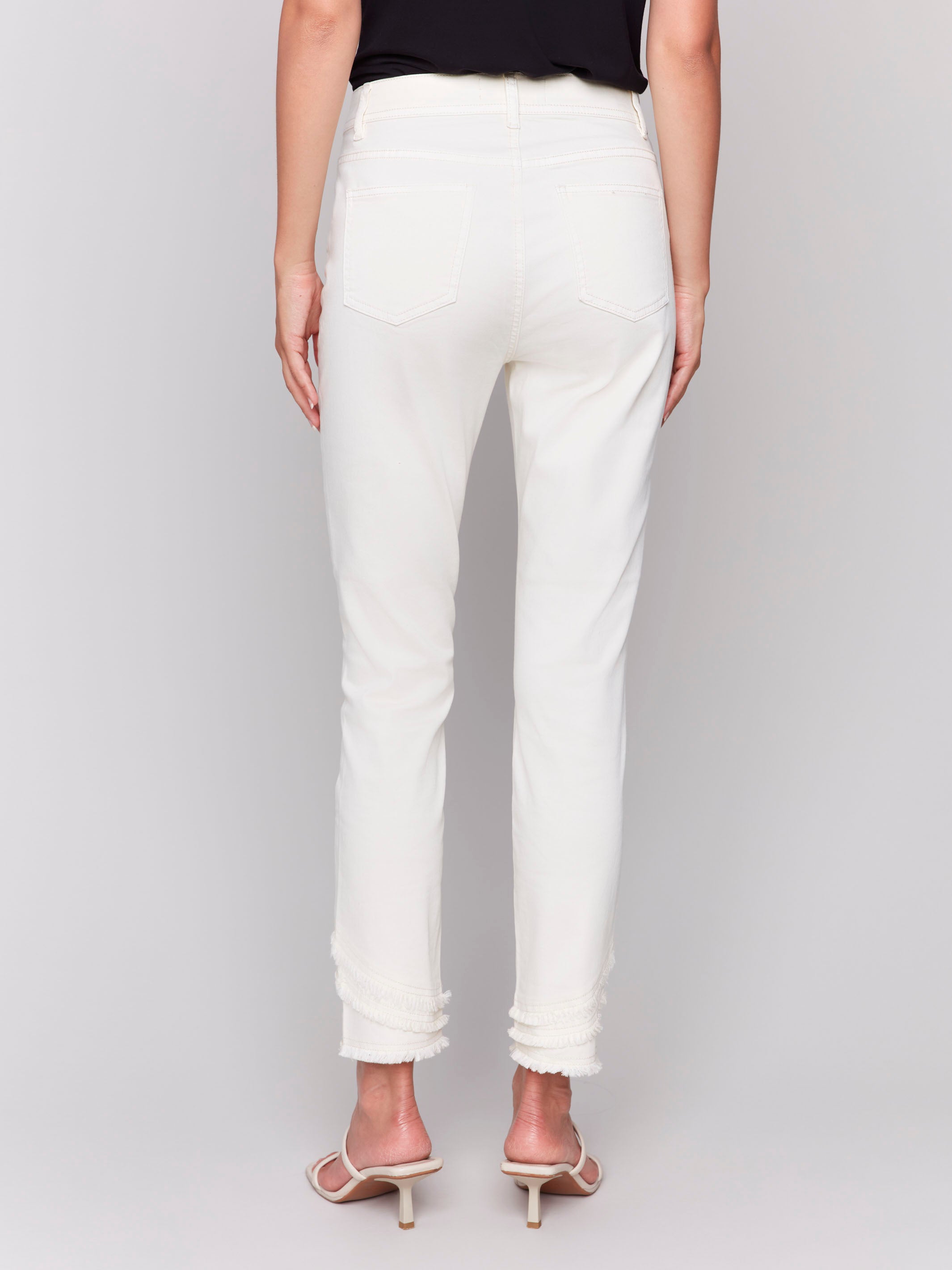 Distressed Hem Denim Jeans for Women - Natural Wash, High Waisted, Comfortable Stretch - Perfect for Casual Outfits & Streetwear Fashion