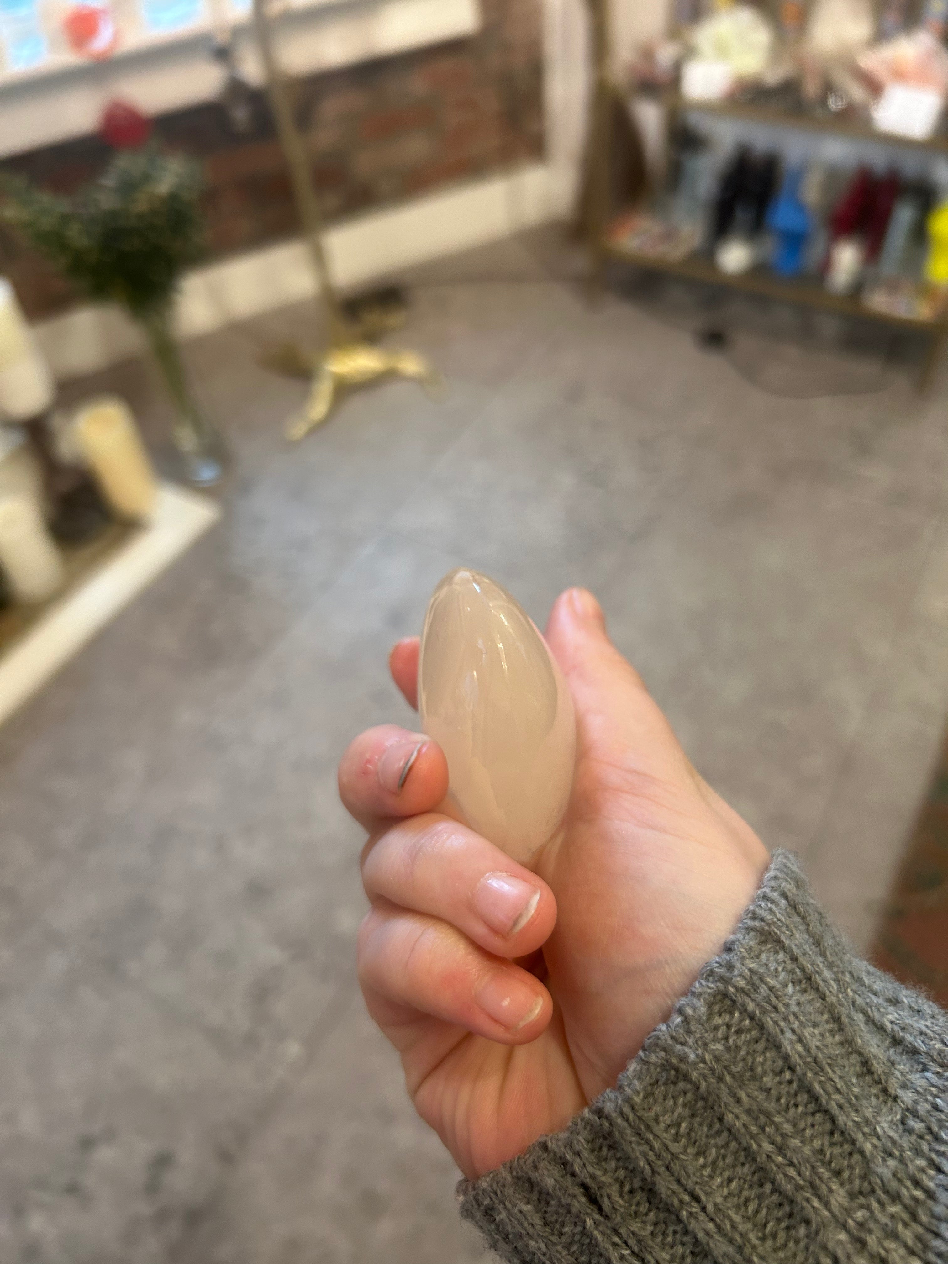 Natural Selenite Palm Stone - Healing Crystal for Meditation, Stress Relief & Positive Energy - Perfect for Yoga, Reiki, Chakra Balancing & Spiritual Healing