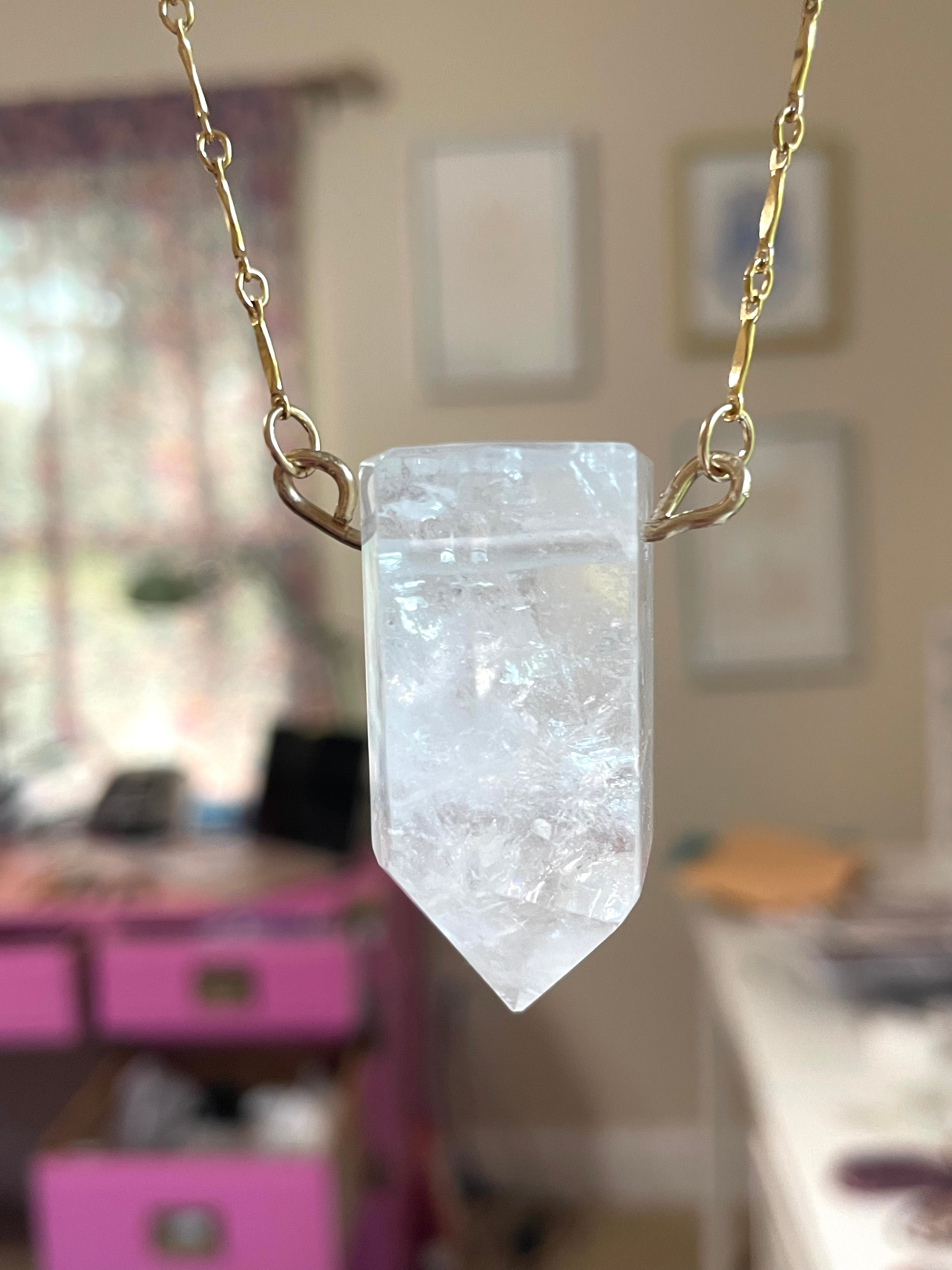 Chunky Clear Quartz Pendant Necklace - 14K Gold Filled Healing Crystal Jewelry for Women - Perfect for Meditation, Energy Cleansing & Spiritual Gifts