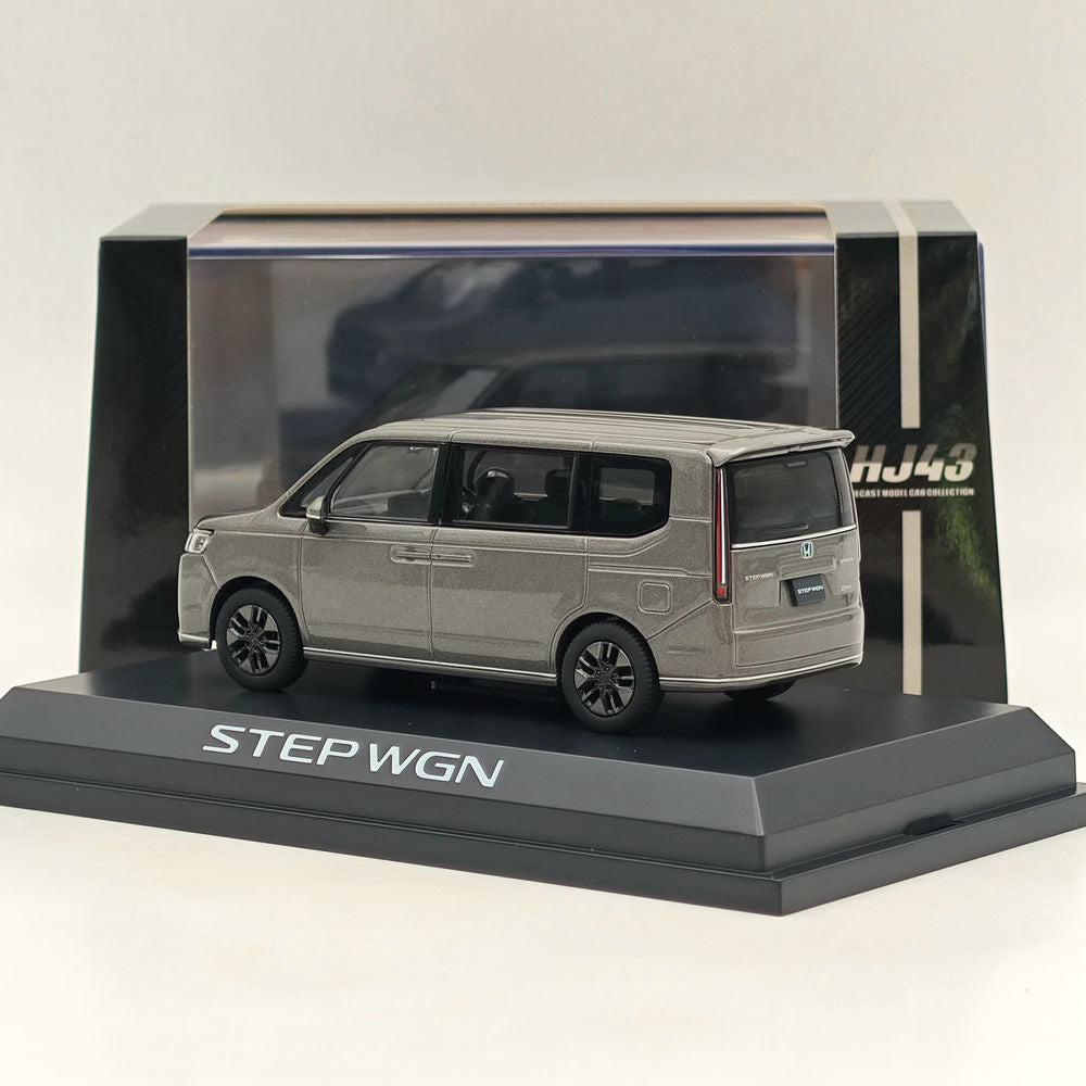 1/43 Scale Honda STEP WGN e:HEV SPADA Super Platinum Gray Diecast Model Car - Hobby Japan HJ432004GM - Perfect for Collectors & Japanese Car Enthusiasts