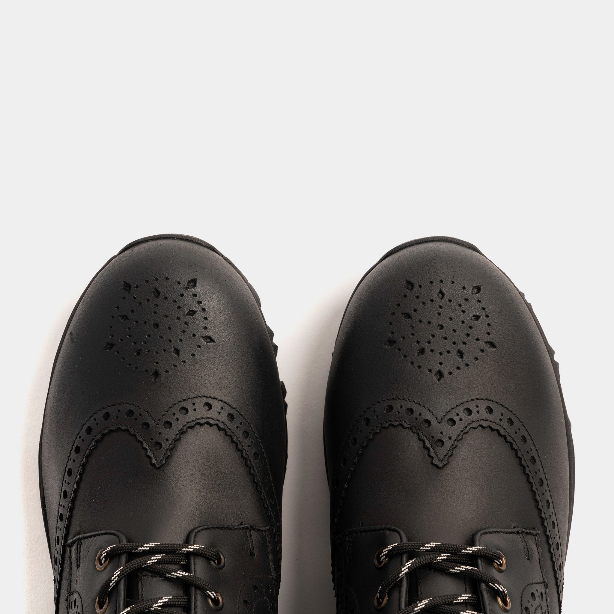 PENDLE Matt Black - Premium Home & Office Decor - Perfect for Modern Living Rooms, Bedrooms, and Workspaces