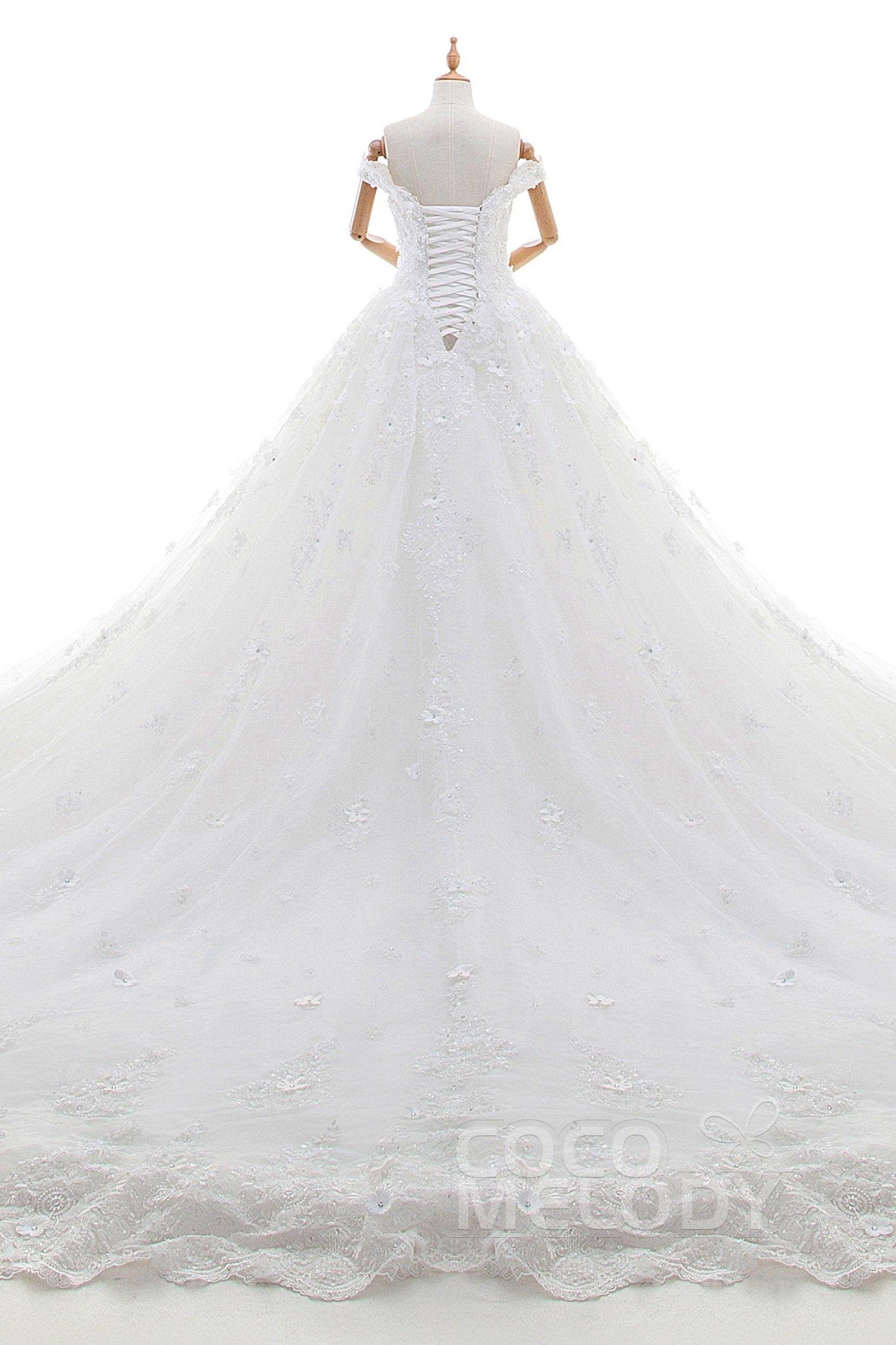 Elegant Princess Cathedral Train Tulle and Lace Wedding Dress LD4349 – Perfect for Bridal Gowns, Formal Events, and Fairy Tale Weddings