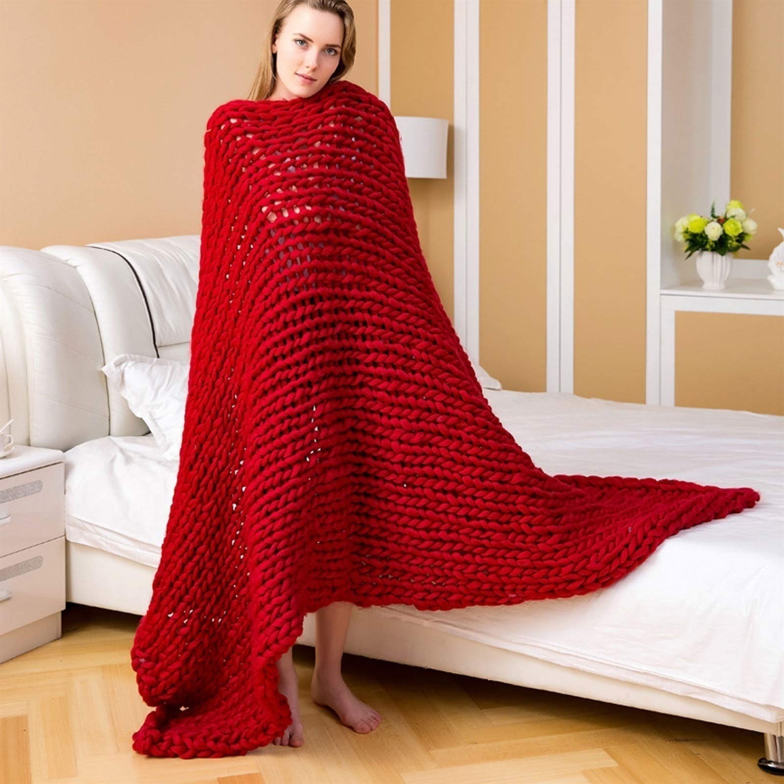 Luxury Chunky Knit Blanket - Extra Large 120x180cm (47x71in) Soft Warm Cozy Throw Blanket for Bed, Couch & Sofa - Perfect for Winter Nights, Home Decor & Gift Giving - Red