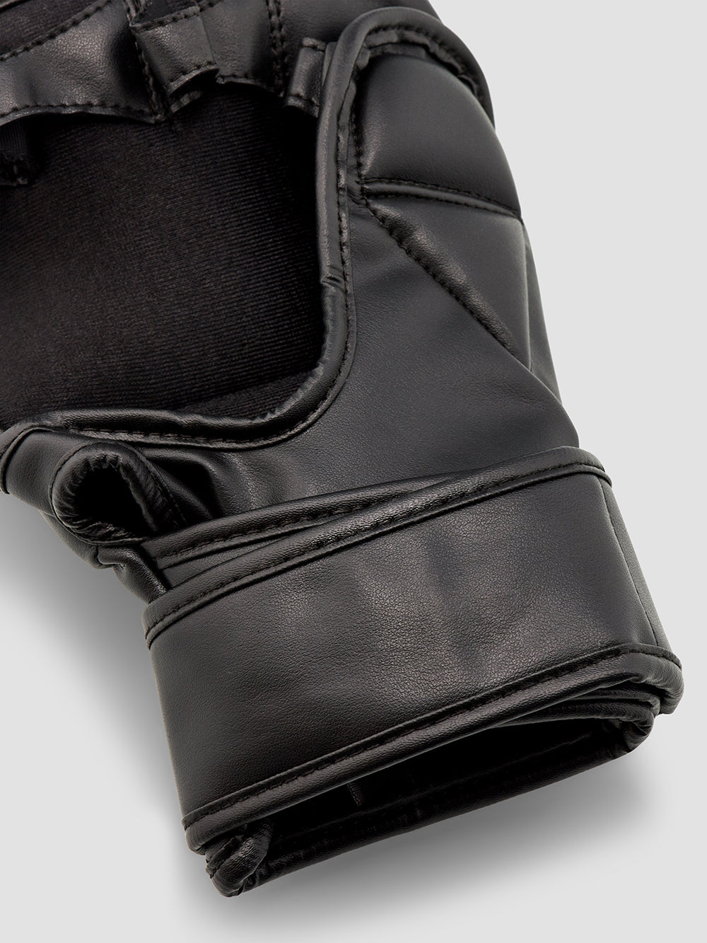 Best MMA Gloves for Training & Sparring - Classic Black Design for Ultimate Comfort & Protection - Perfect for MMA, Muay Thai, Boxing & Fitness Workouts