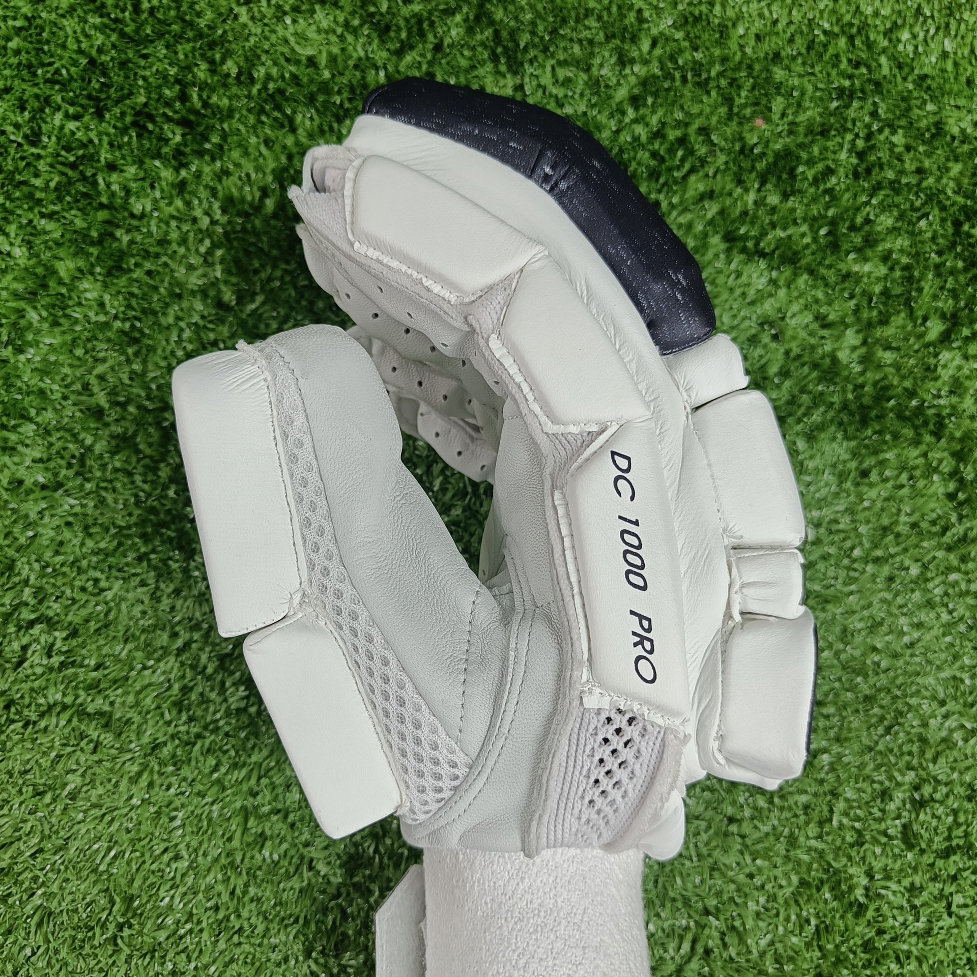 New Balance DC 10i Pro Cricket Batting Gloves - Premium Leather Protection for Cricket Players - Perfect for Practice & Match Play
