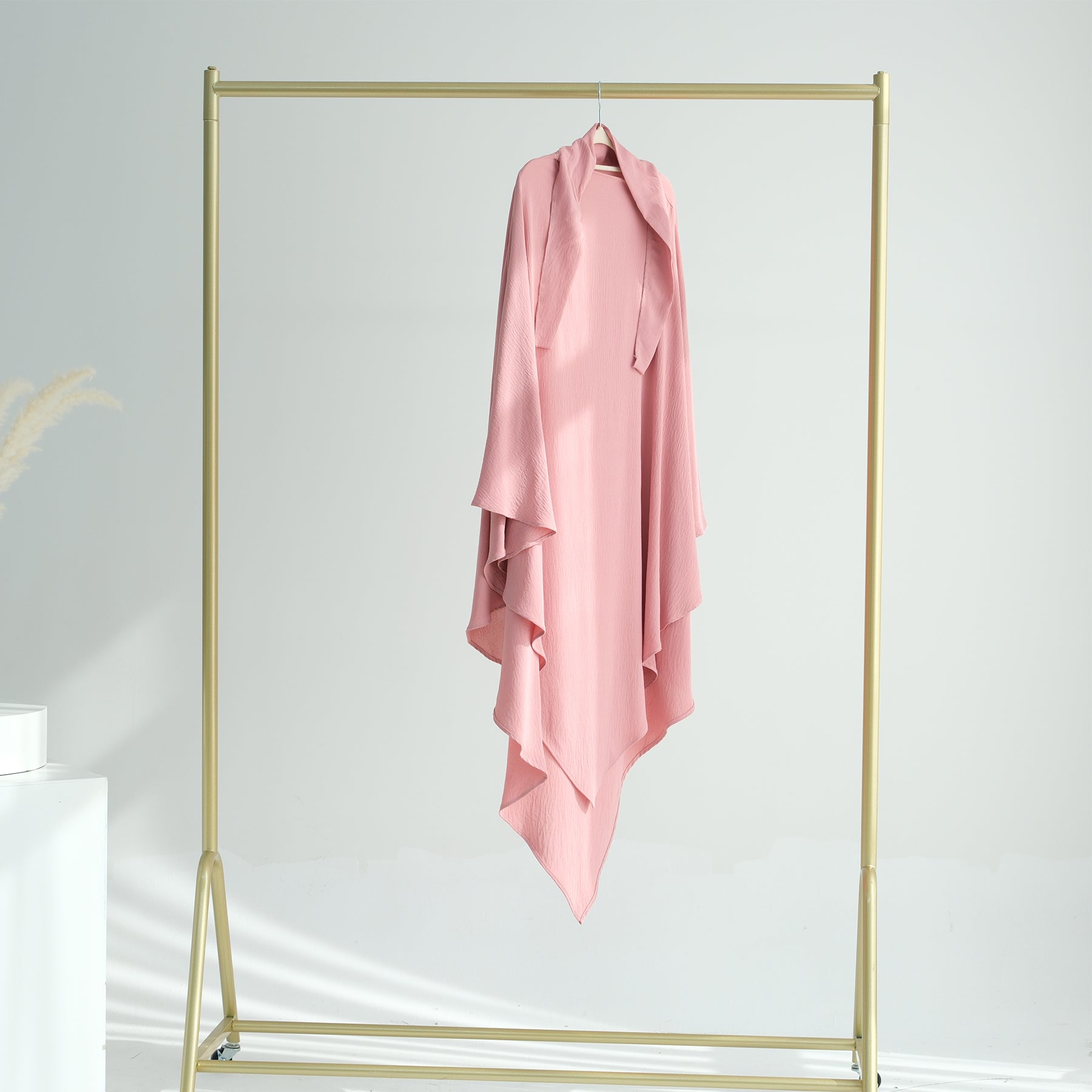 Elegant Pink Abaya Khimar Set for Women - Modest Islamic Prayer Dress - Perfect for Eid, Ramadan & Daily Wear