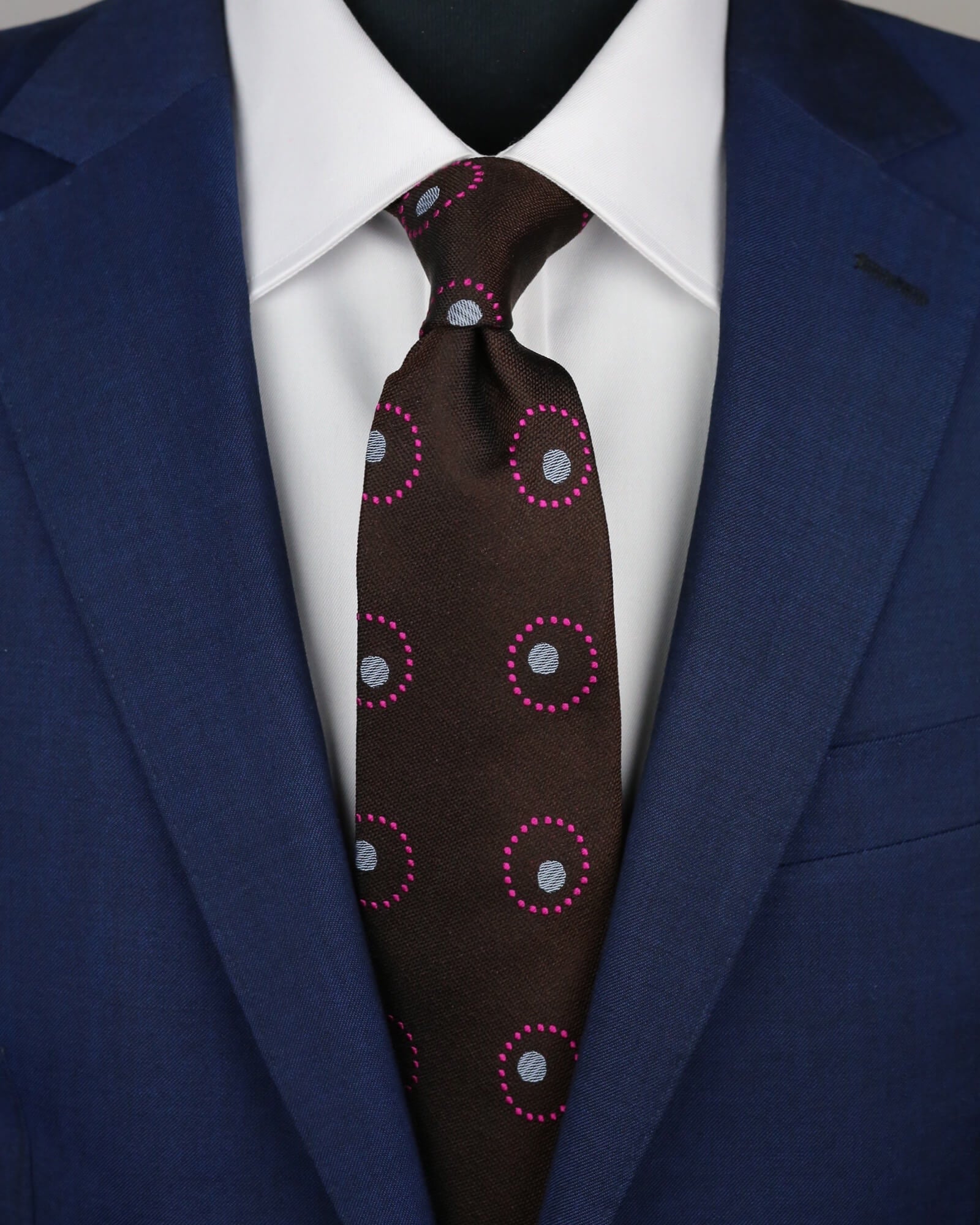 DÉCLIC Poney Spot Tie in Maroon - Stylish Equestrian Necktie for Horse Lovers, Perfect for Riding Competitions & Formal Events
