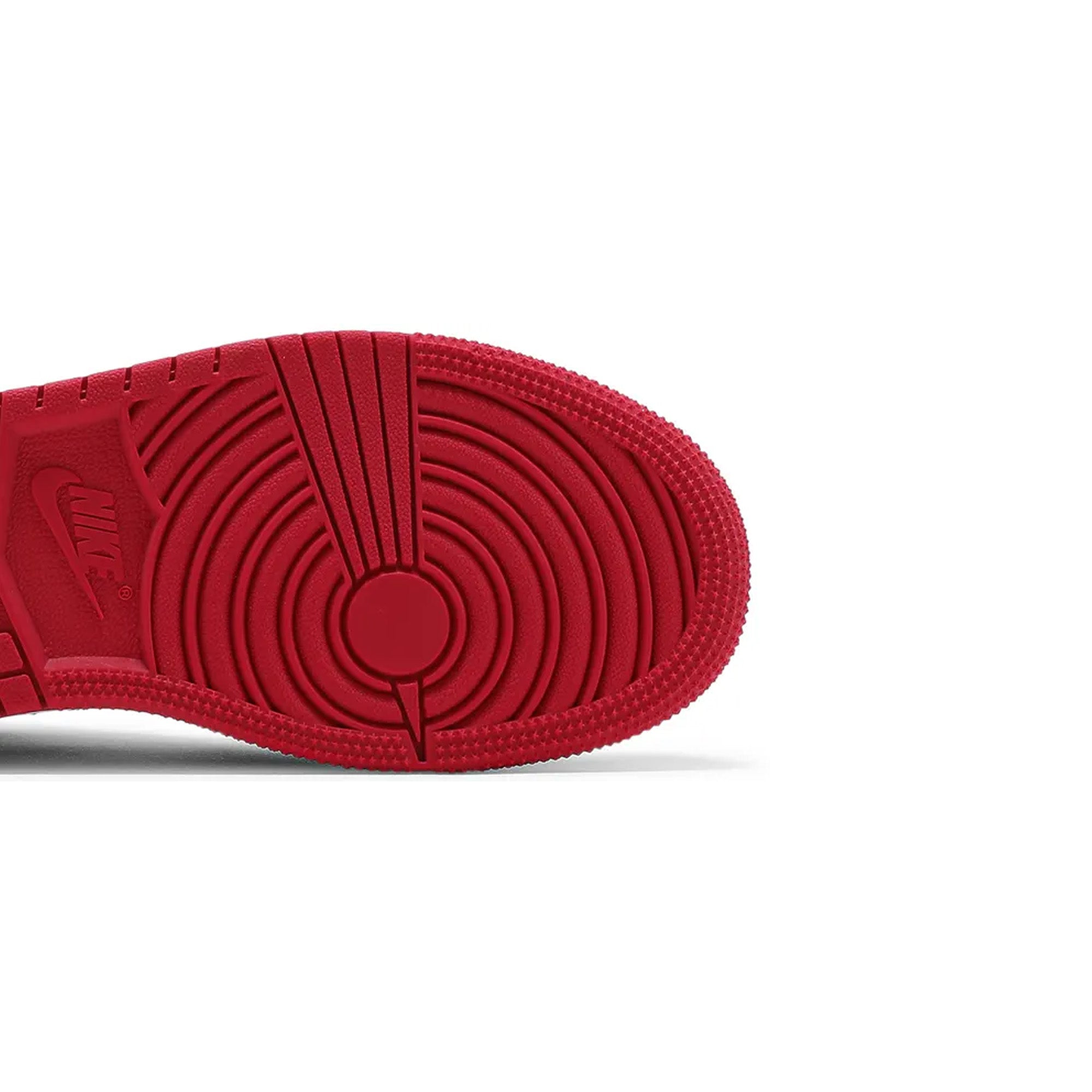 Air Jordan 1 Mid 'Very Berry' GS Basketball Shoes for Girls - Stylish Sneakers for School, Sports & Casual Wear