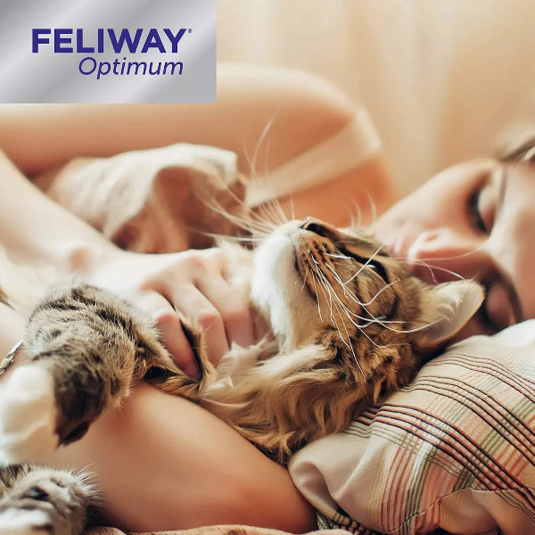 FELIWAY OPTIMUM Cat Calming Diffuser Kit - Reduce Stress & Anxiety in Cats - Plug-in Pheromone Diffuser for Multi-Cat Homes & Vet Visits - Helps with Scratching, Hiding & Urine Marking