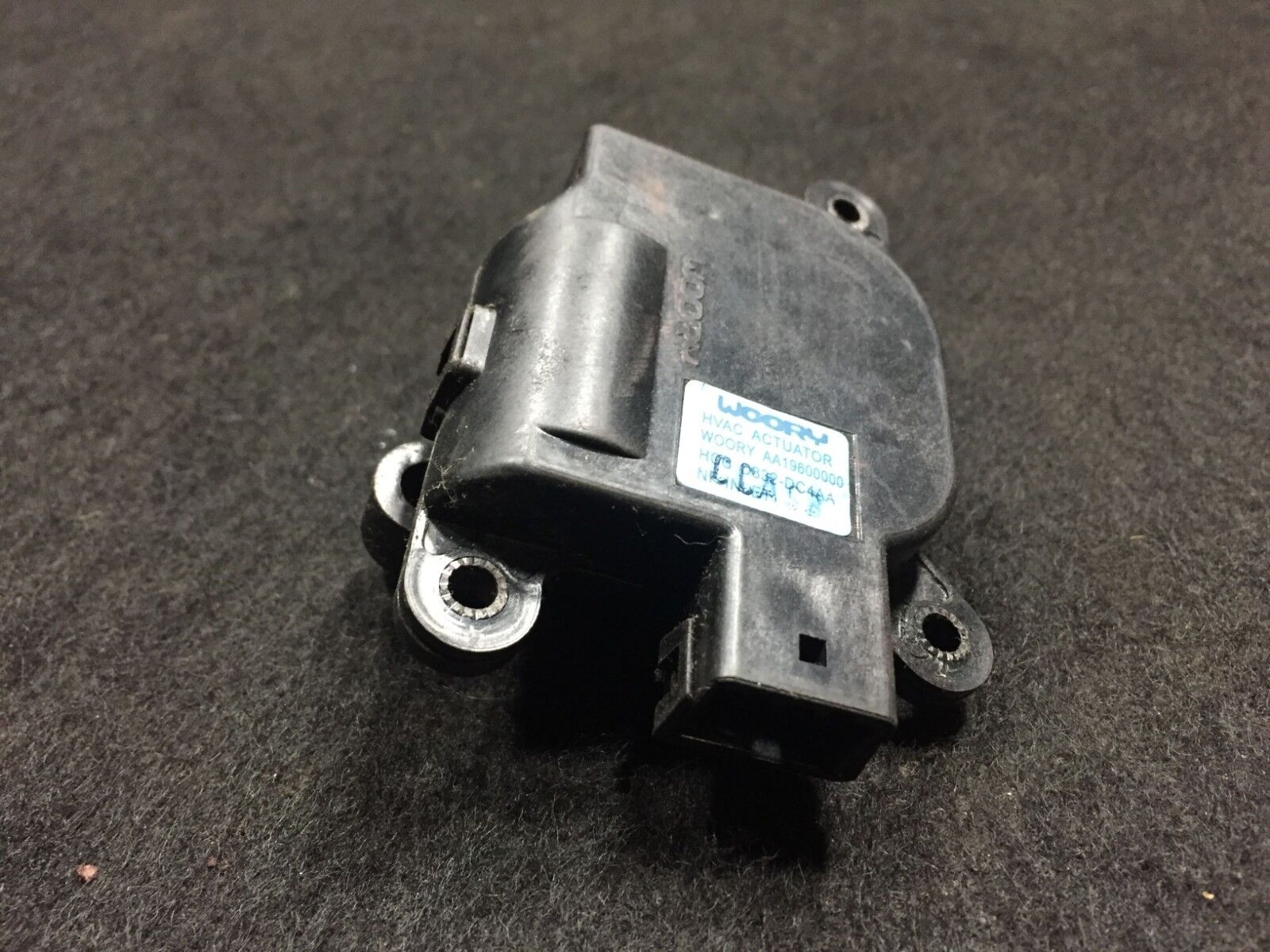 2006-2011 Hyundai Azera AC Actuator Servo Motor - OEM D24 Replacement Part - Perfect for HVAC System Repairs & Airflow Control