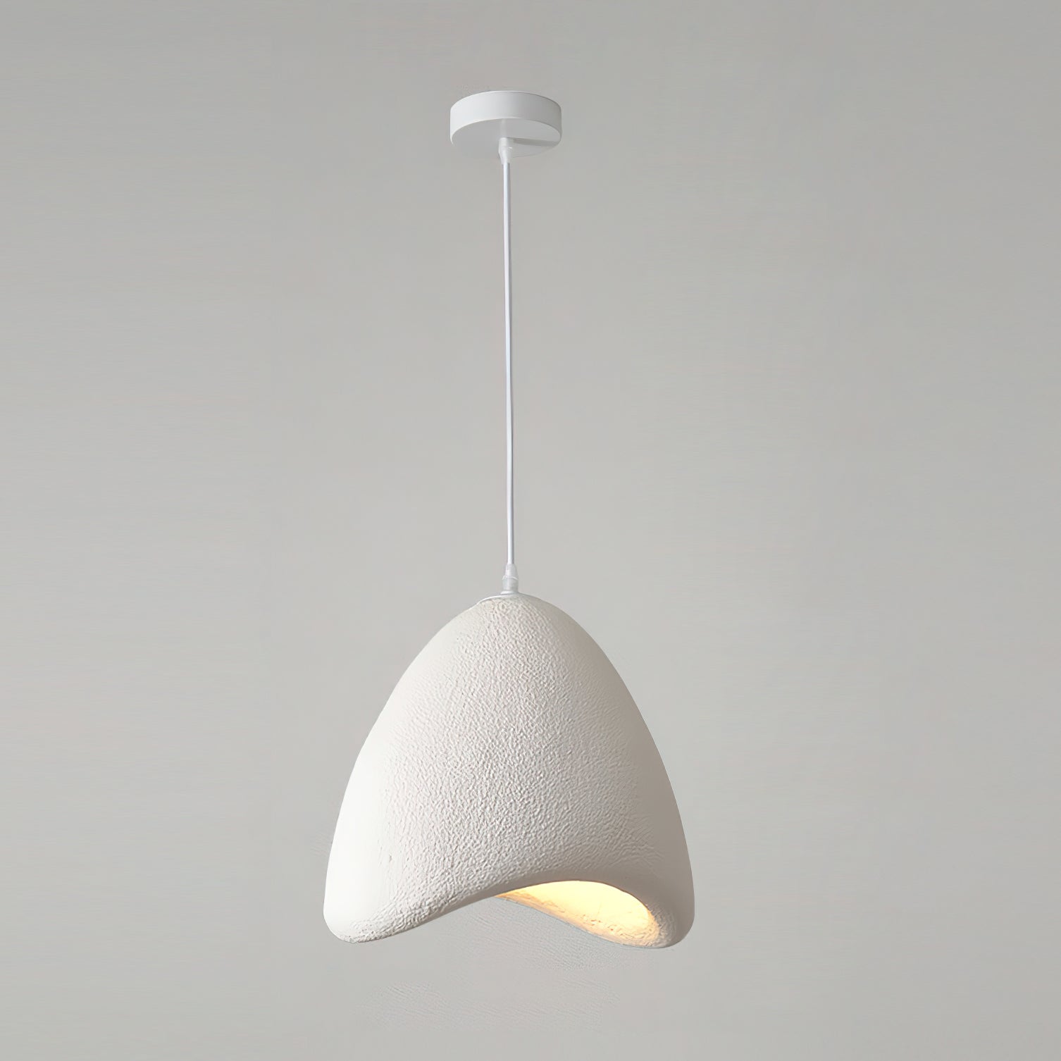 Modern Arrow Pendant Light Fixture - Sleek Industrial Ceiling Lighting for Kitchen, Dining Room & Bedroom