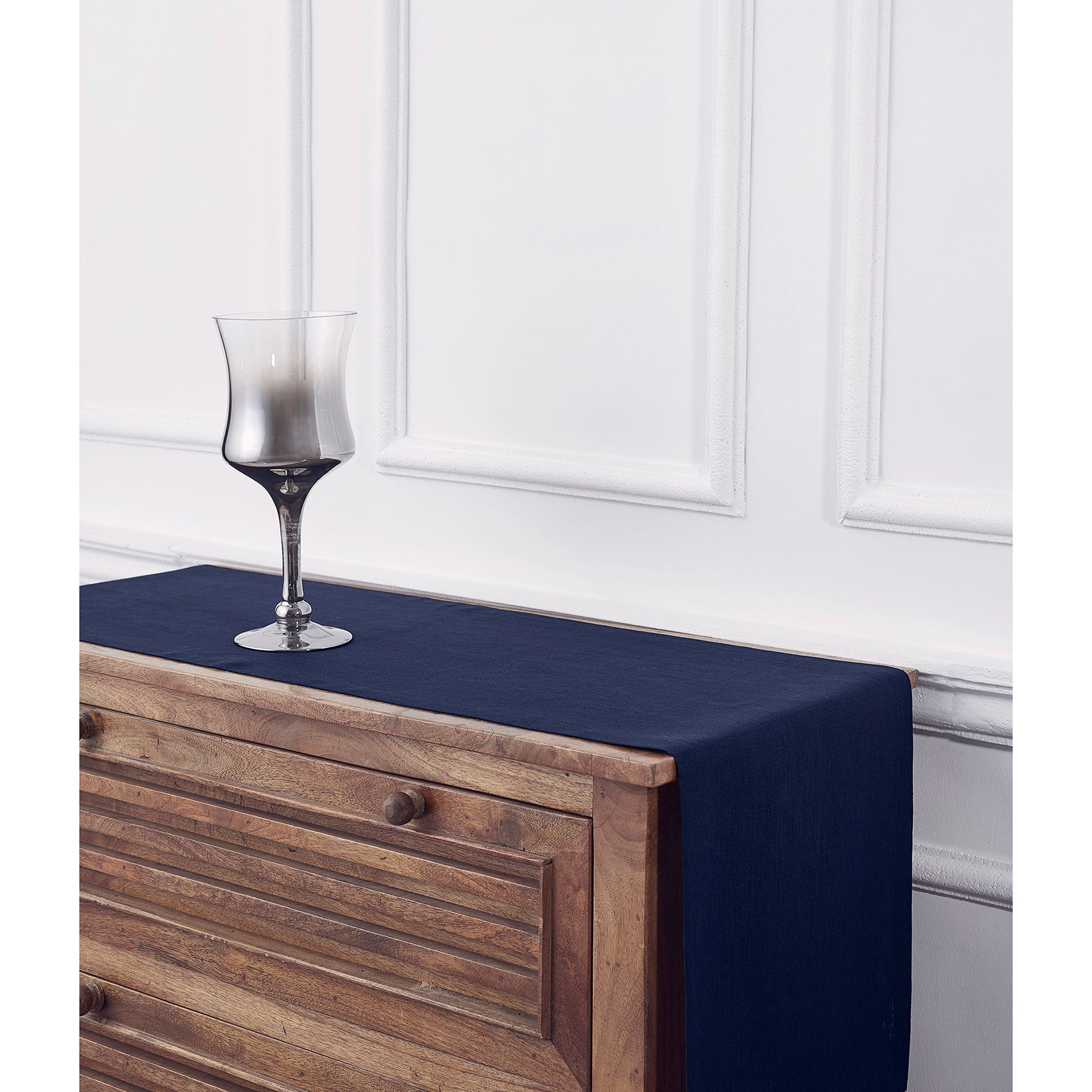 Elegant Fete Table Runner for Weddings, Parties & Events - Premium Decorative Dining Table Cover for Home & Restaurant Decor