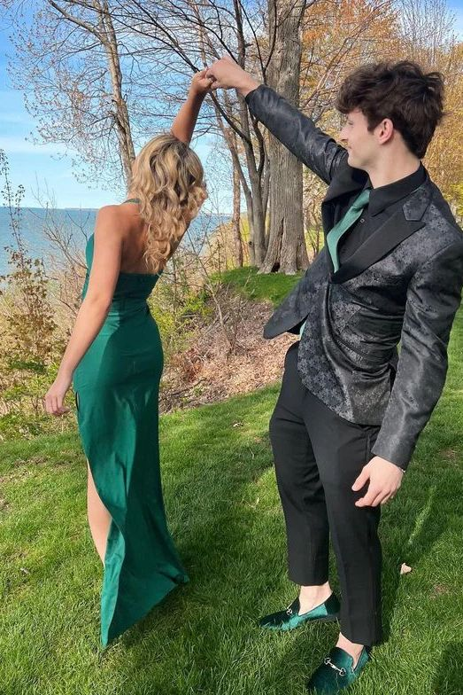 Elegant Green Mermaid Long Prom Dress for Women - Formal Evening Gown J5482 | Perfect for Homecoming, Prom Night, Wedding & Special Occasions
