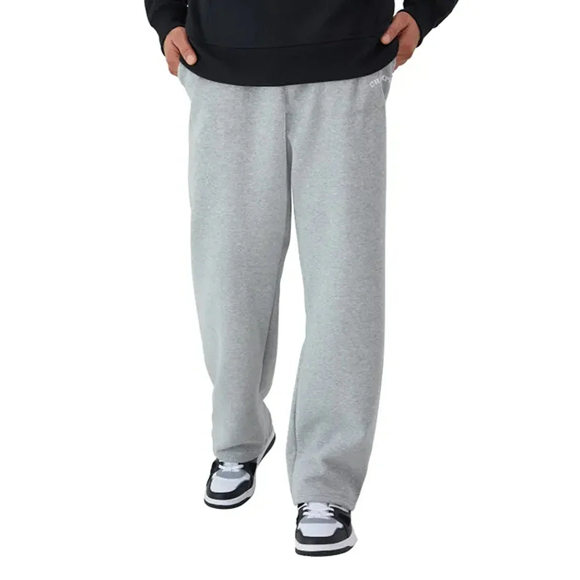 Champion 32 Arch Logo Oversize Sweatpants for Men - Comfortable Joggers with Classic Branding - Perfect for Gym, Lounge & Casual Wear