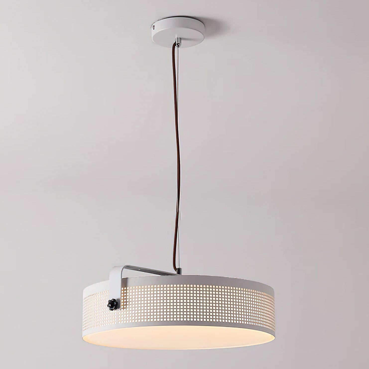 Modern Dana Round Pendant Light - Vintage Industrial Ceiling Lamp with Metal Shade - Perfect for Dining Room, Kitchen Island, Bedroom or Living Room Lighting