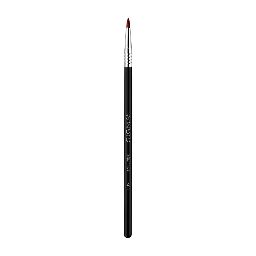 Sigma Beauty E05 Eyeliner Brush - Professional Makeup Brush for Precise Eyeliner Application - Perfect for Winged Liner, Smokey Eyes & Everyday Makeup Looks