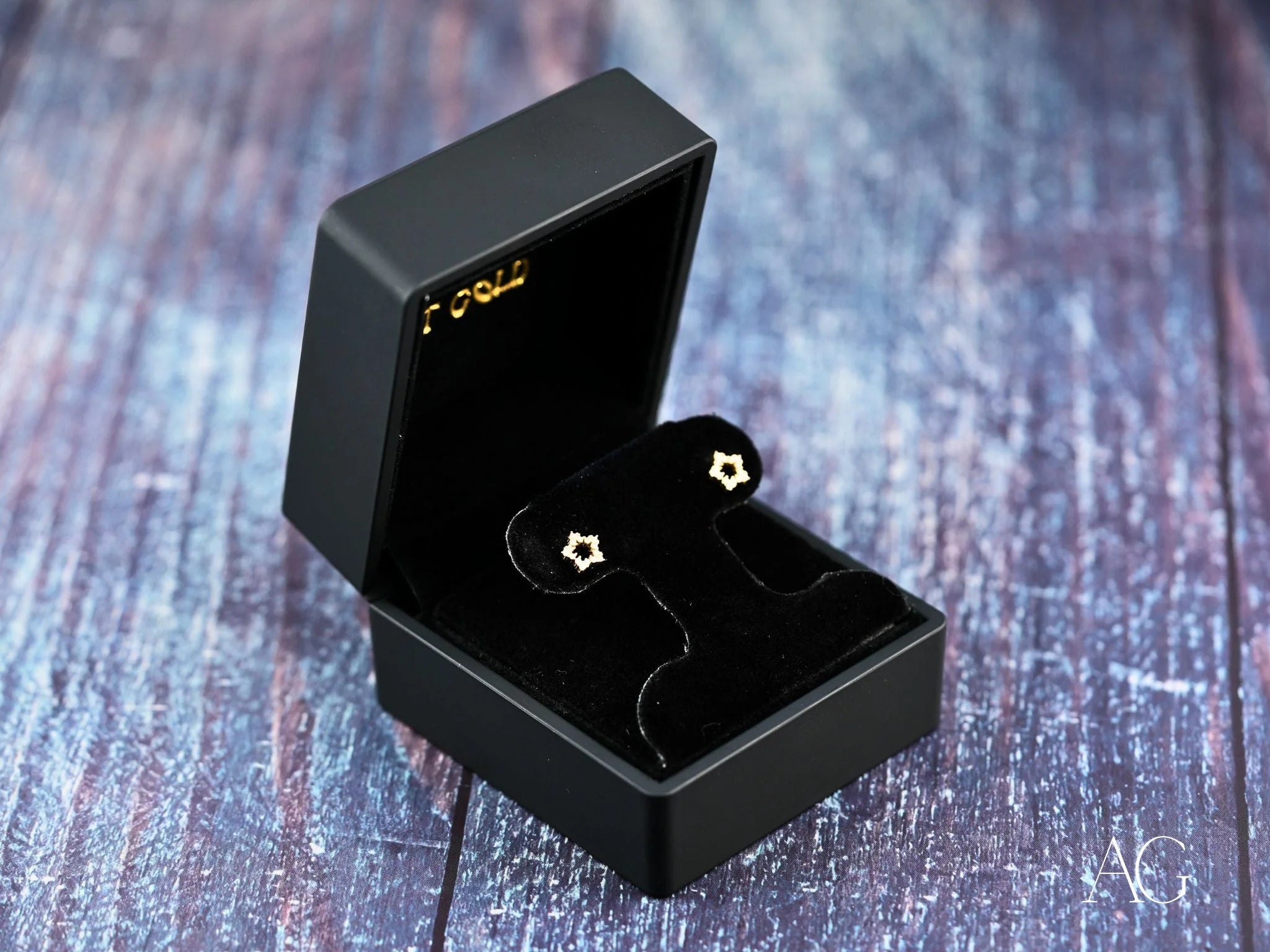 Celestial Glow Star Earrings for Women - Dainty Twinkling Constellation Stud Earrings - Perfect for Date Night, Parties & Everyday Wear