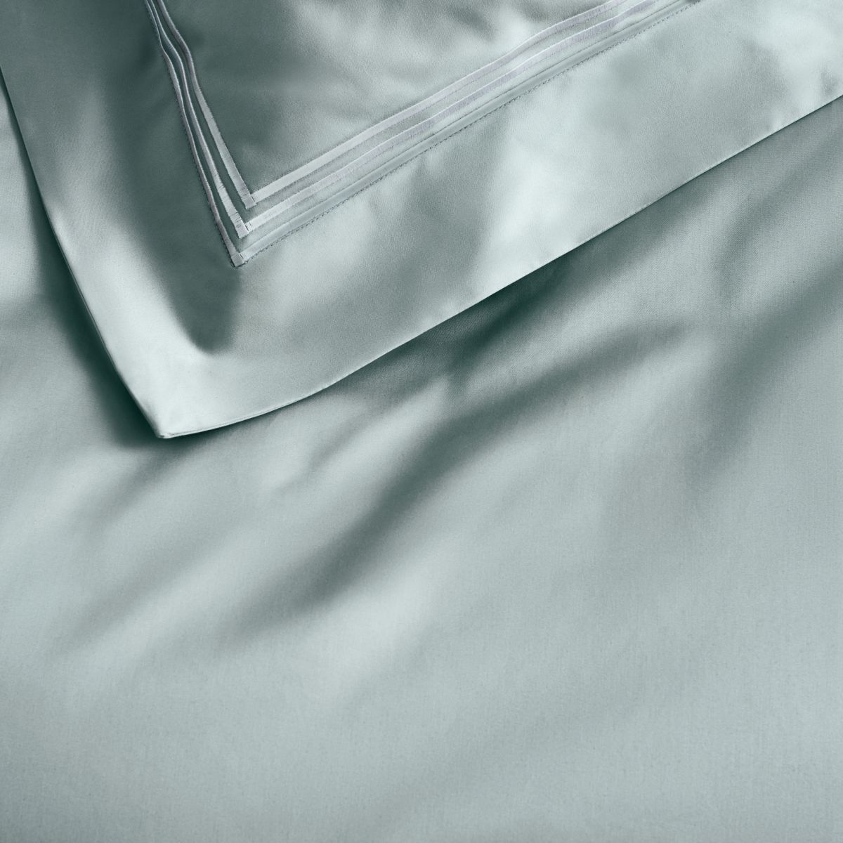 Luxury 1200 Thread Count Palais Fresh Water European Pillowcase by Sheridan - Soft & Breathable Bedding for Hotel-Style Comfort at Home