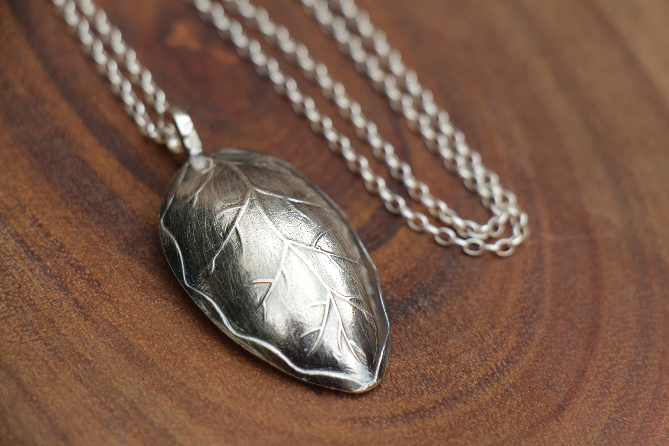Silver Family Tree of Life Pendant Necklace with Roots - Generations Jewelry for Women, Grandmother & Mom - Meaningful Gift for Her - Perfect for Anniversaries, Mother's Day & Family Celebrations