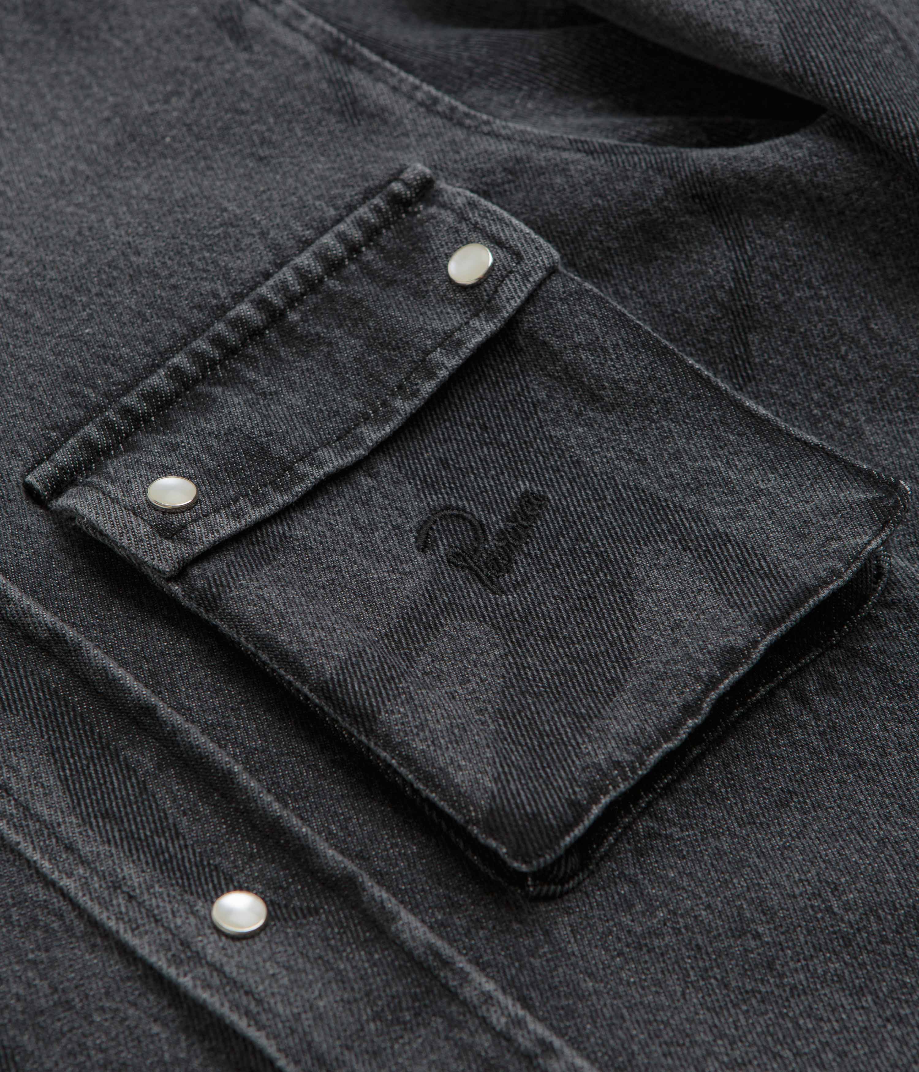 Parra The Stalkers Shirt - Vintage Washed Grey Cotton Tee for Men | Streetwear Fashion & Casual Everyday Wear