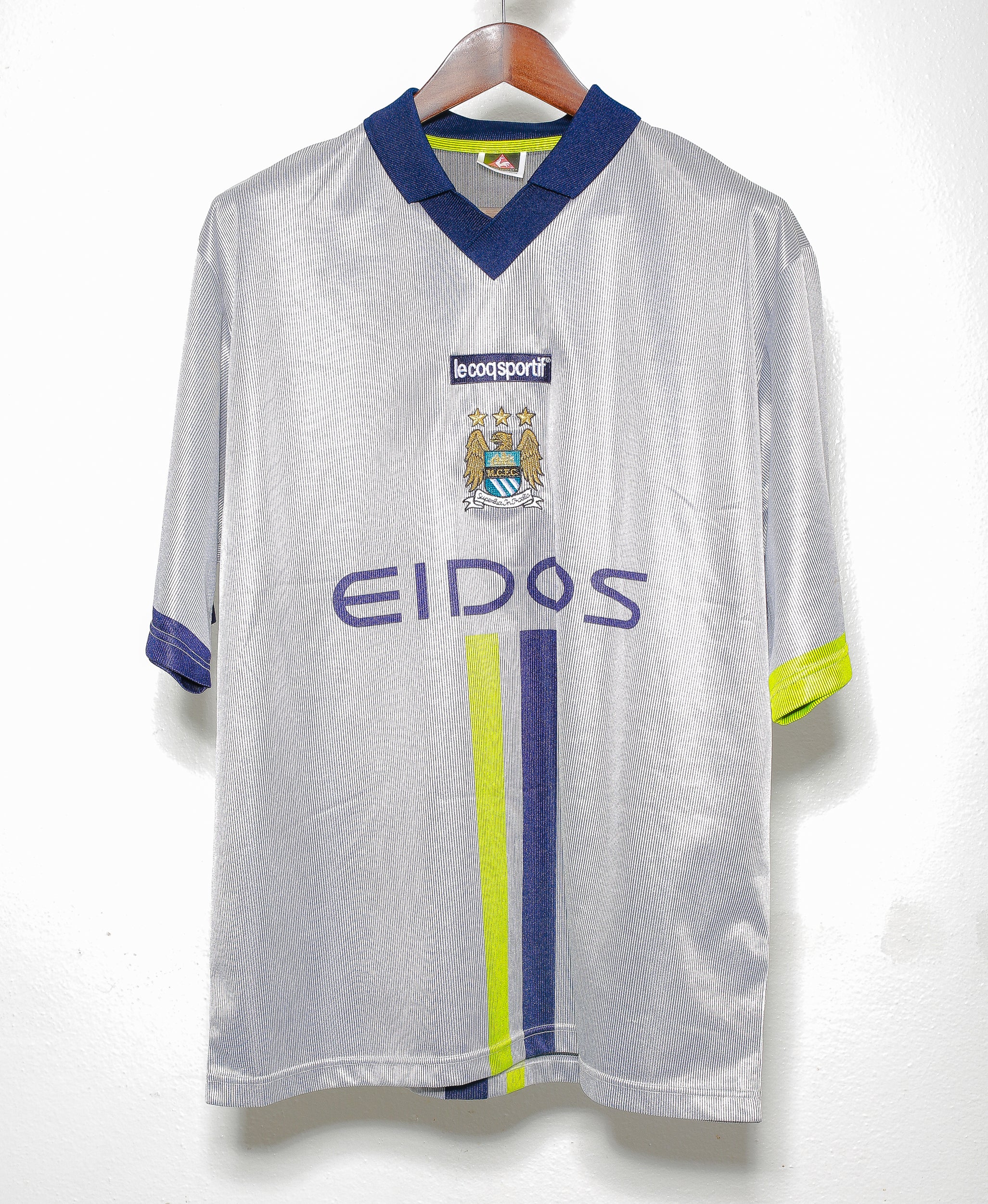 2001-2002 Manchester City Away Football Jersey XL - Vintage Soccer Shirt for Fans & Collectors - Perfect for Matchdays, Cosplay & Retro Sports Fashion
