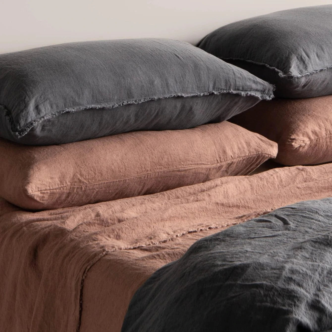 Premium Basix Rosa Linen Pillowcase - 100% Natural Flax Linen, Breathable & Hypoallergenic - Perfect for Bedroom, Guest Room, and Luxury Hotels