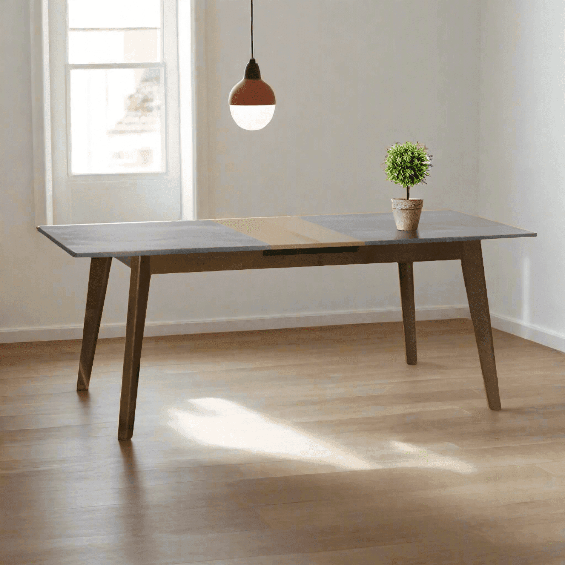 Margot Extendable Wooden Dining Table with Moulded Top - Solid Wood Expandable Kitchen Table for 6-10 People - Perfect for Family Dinners & Entertaining Guests
