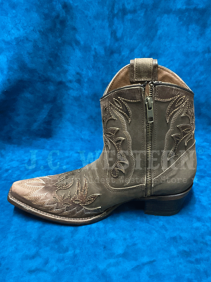 Circle G L6100 Women's Embroidery Wing Tip Ankle Boots with Zipper - Stylish Western Cowgirl Boots for Rodeo, Country Dancing & Casual Wear