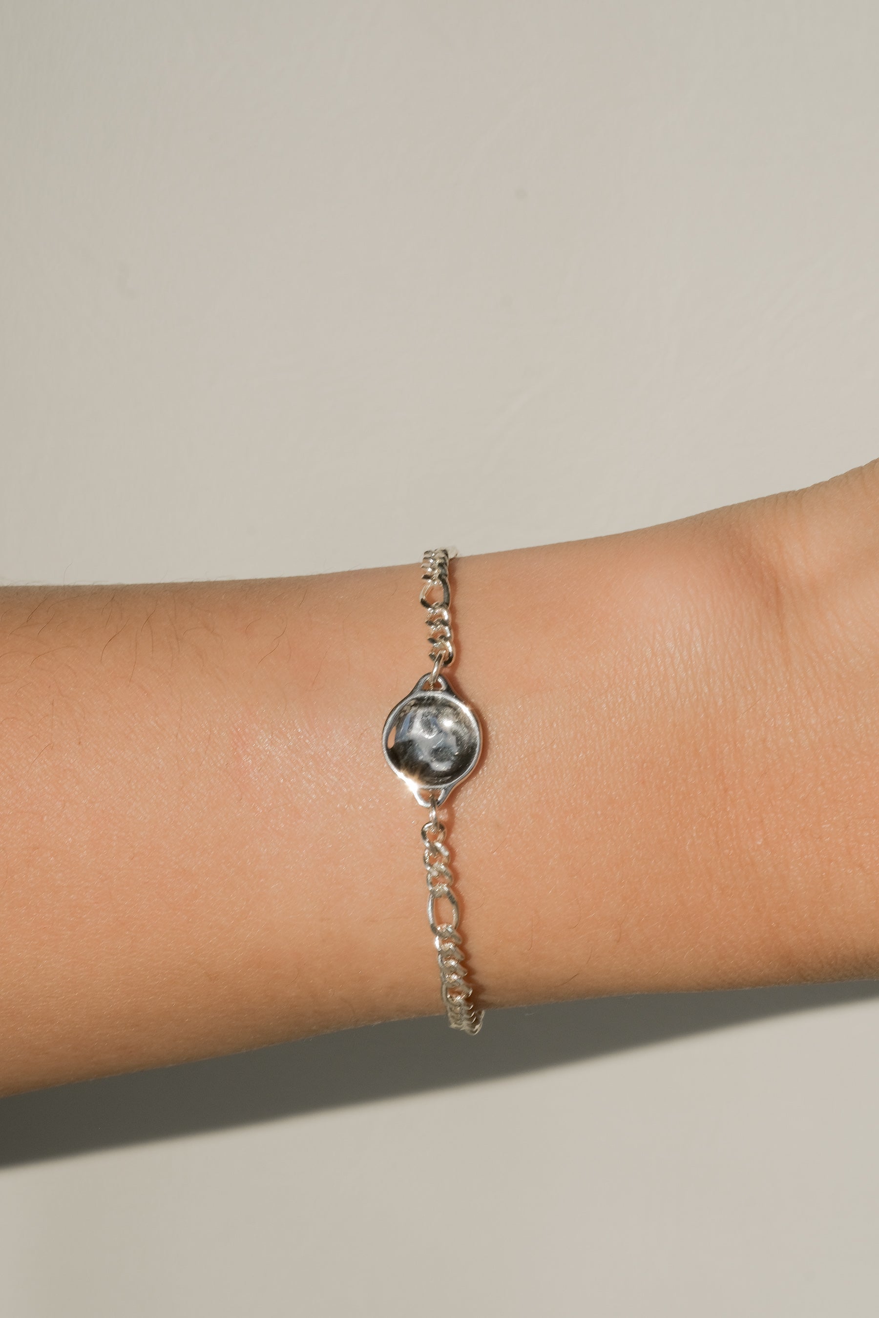 Personalized Engravable Sterling Silver Bracelet for Women - Custom Name Gift for Mom, Wife, Daughter - Perfect for Anniversaries, Birthdays & Special Occasions
