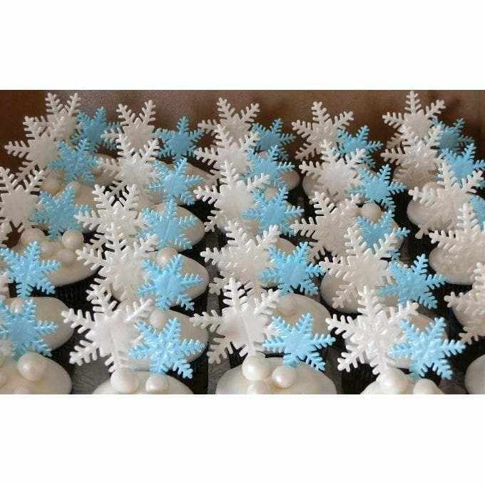 3-Piece Snowflake Cookie Cutter Set - Stainless Steel Winter Holiday Baking Decorations for Christmas, Halloween, and DIY Crafts