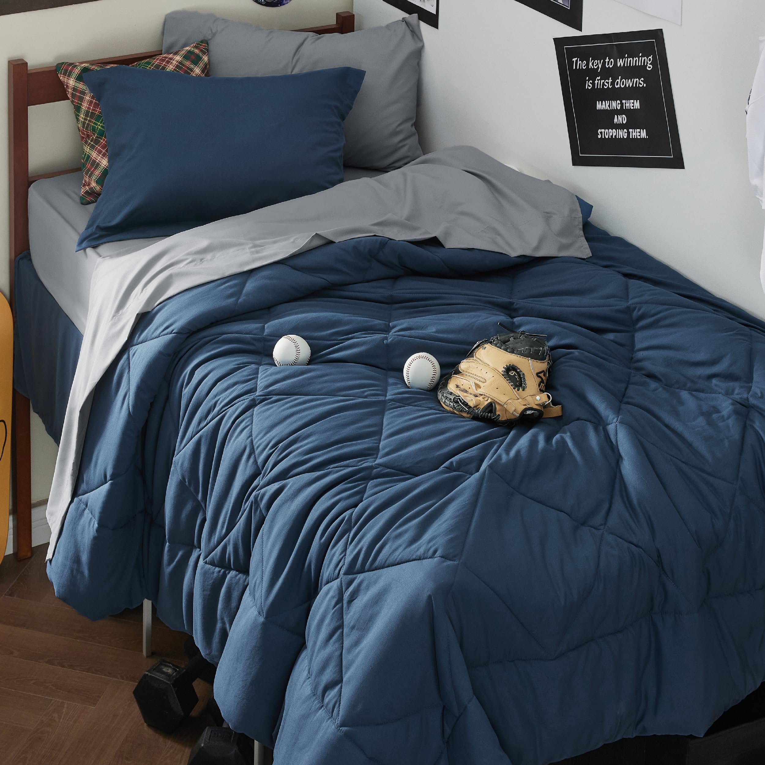 Bedsure Twin XL Comforter Set - 5 Piece Reversible Navy Blue Bedding Set with Down Alternative Comforter, Sheets, Pillowcase & Sham | All Season Twin XL Size Bed in a Bag | Perfect for Dorms, Guest Rooms & Cozy Bedroom Decor