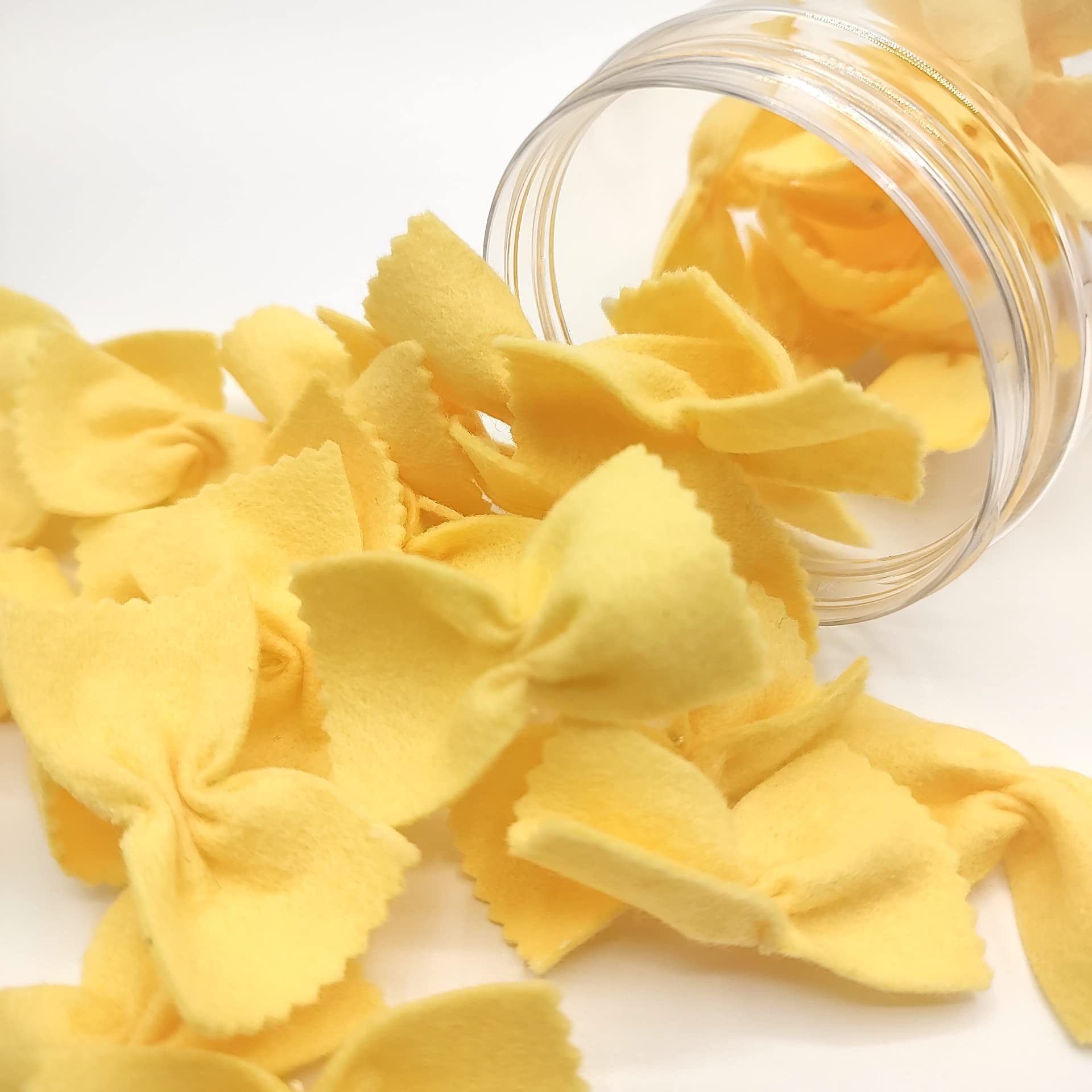 Soft Felt Pasta Play Food - 36 Realistic Farfalle Bow Tie Pasta Toys for Kids Kitchen Pretend Play | Montessori Sensory Toy for Toddlers, Daycare & Preschool Learning Activities (Beige, Jar Packaging)