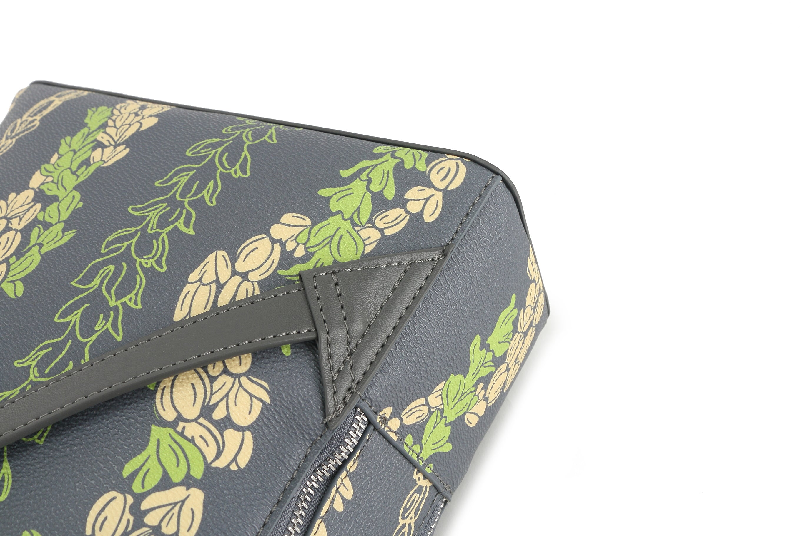 Tiffany Pakalana Grey Backpack - Stylish & Durable for School, Travel & Outdoor Adventures