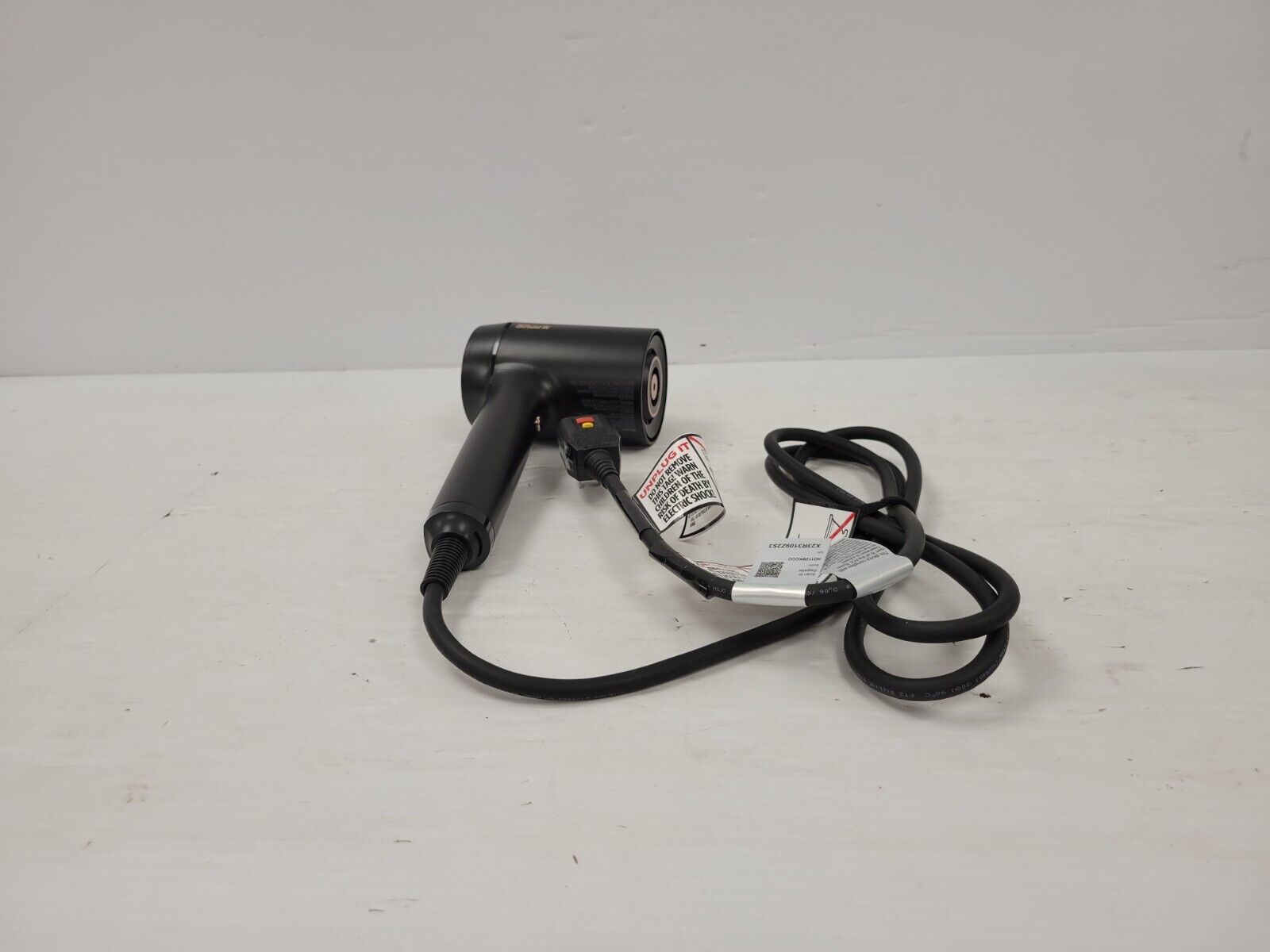 Shark 1677429 Professional Hair Dryer - Ionic Blow Dryer for Fast Drying & Frizz Control - Perfect for Home & Salon Use