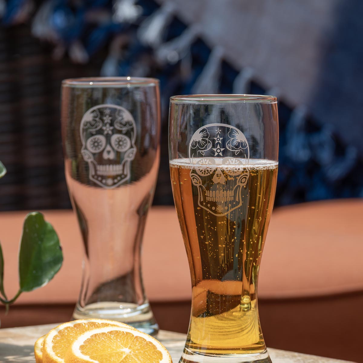 20oz Sugar Skull Beer Pilsner Glasses - Set of 4 Large Handcrafted Mexican Style Drinking Cups for Halloween, Dia de los Muertos Parties & Home Bar Decor