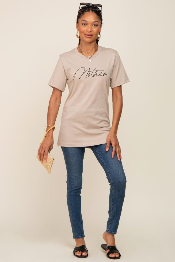 Trendy Beige Graphic Print Mom T-Shirt - Comfortable Casual Wear for Women - Perfect for Mother's Day, Family Outings & Everyday Fashion