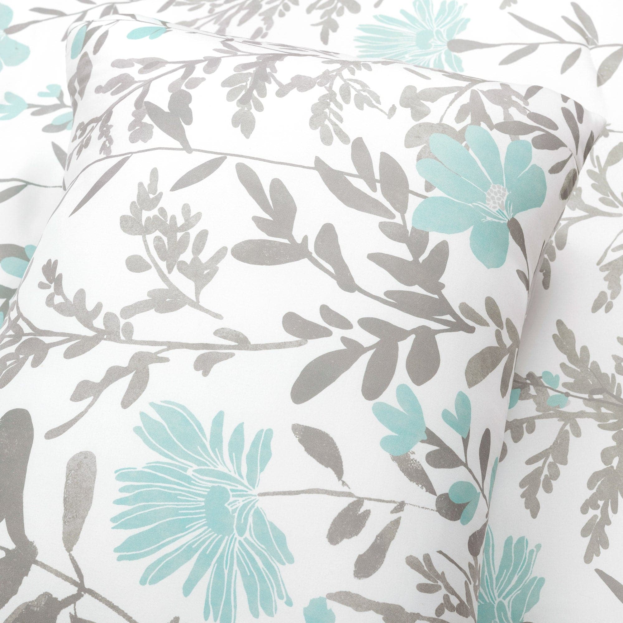 Aprile Reversible Comforter 8-Piece Bedding Set - Soft & Luxurious Queen/King Size Duvet Cover with Pillow Shams - Perfect for Master Bedroom, Guest Room & Cozy Home Decor