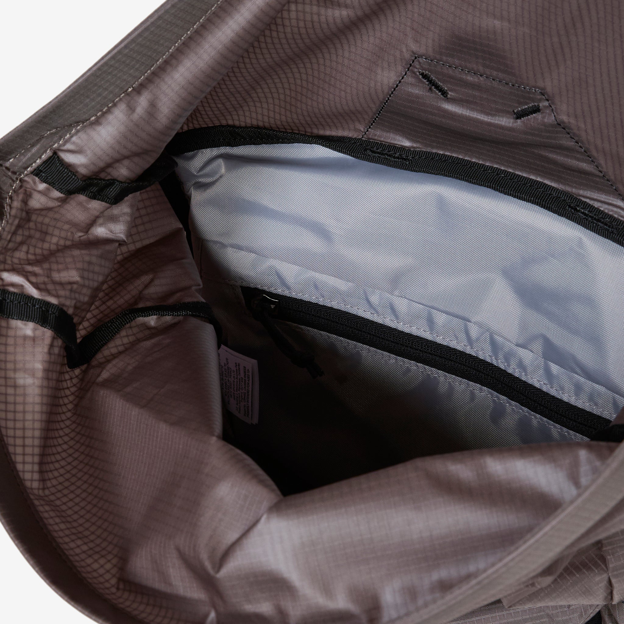 ACS Daypack 20 Iron - Lightweight Durable Backpack for Hiking, Travel & School - Perfect for Outdoor Adventures & Daily Commute