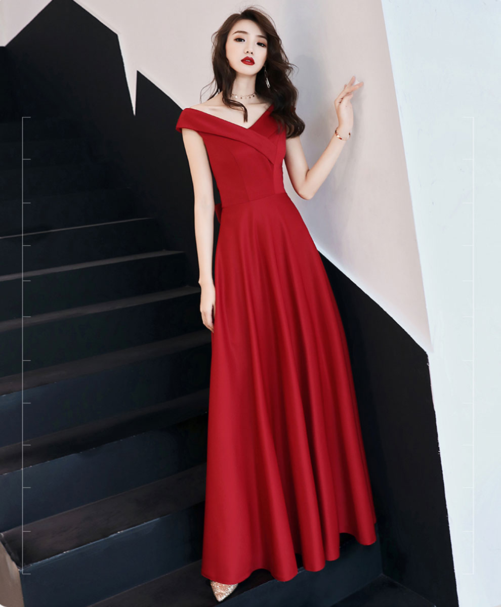 Elegant Red V-Neck Long Prom Dress for Women - Formal Evening Gown for Parties, Homecoming, and Special Occasions