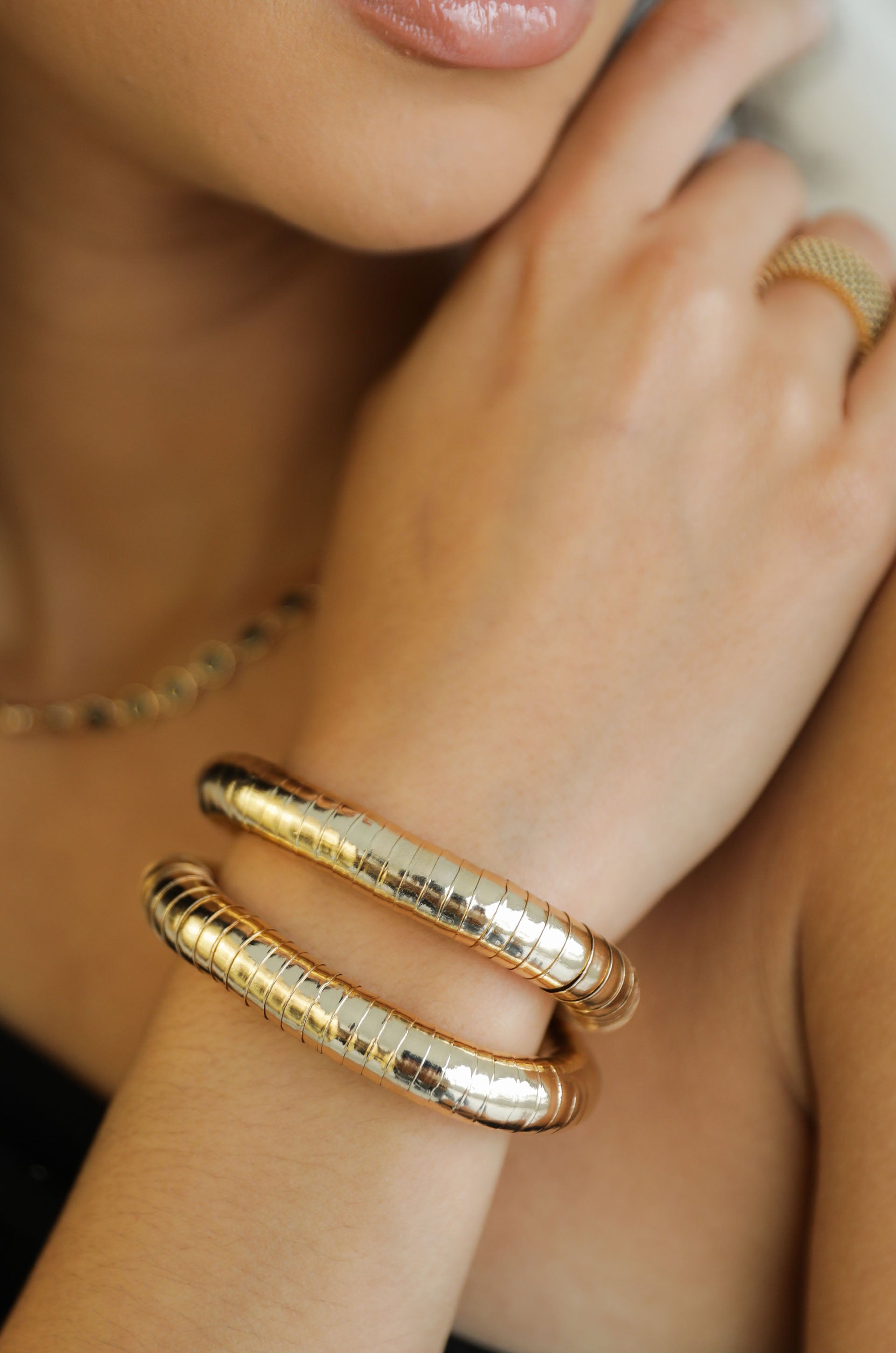 Liquid Gold Stretch Bracelet Set for Women - Elegant Adjustable Beaded Bracelets - Perfect for Everyday Wear, Gifts & Special Occasions