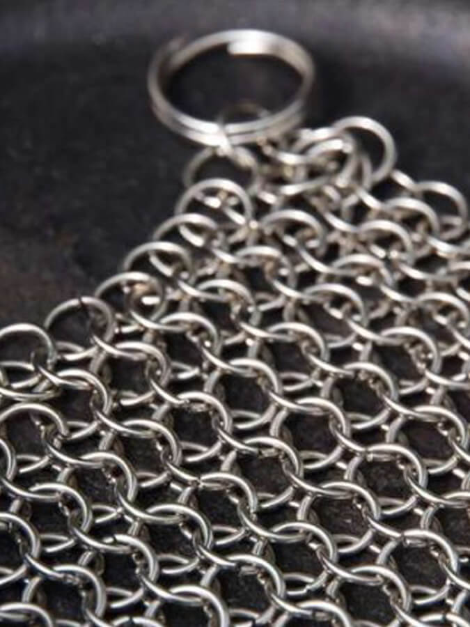 Petromax Chain Mail Cleaner for Cast Iron Pans - Heavy Duty Grill Scrubber for Rust Removal & Seasoning - Perfect for Outdoor Cooking & Camping