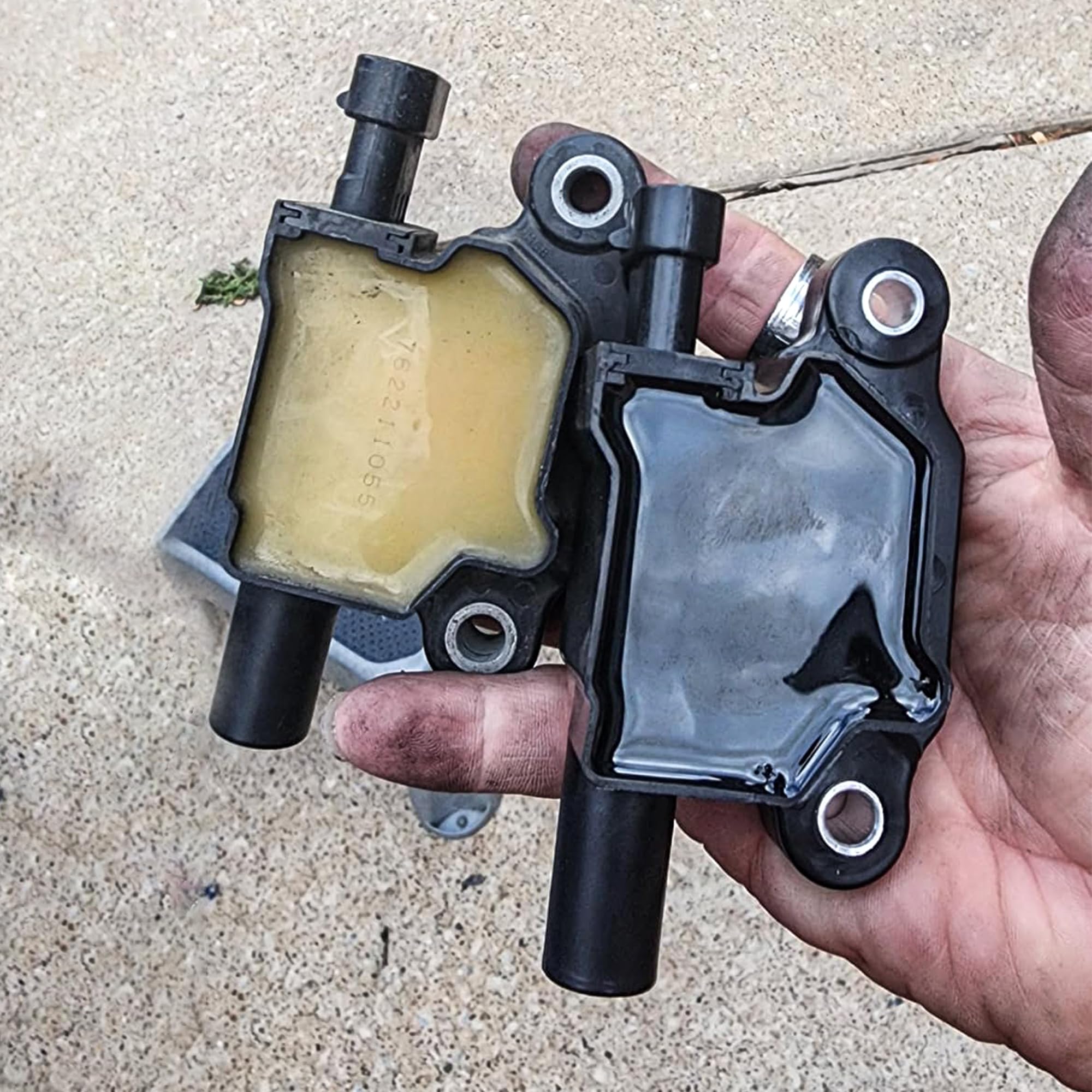 FAERSI Ignition Coil Replacement for Chevy Cadillac GMC Pontiac 5.3L 6.0L V8 Engines - Compatible with G8, Grand Prix, H3, Tahoe, Silverado, Impala, Yukon, Envoy, Trailblazer, Avalanche - Replaces OEM #12570616 D510C - Perfect for Engine Performance & Smooth Driving